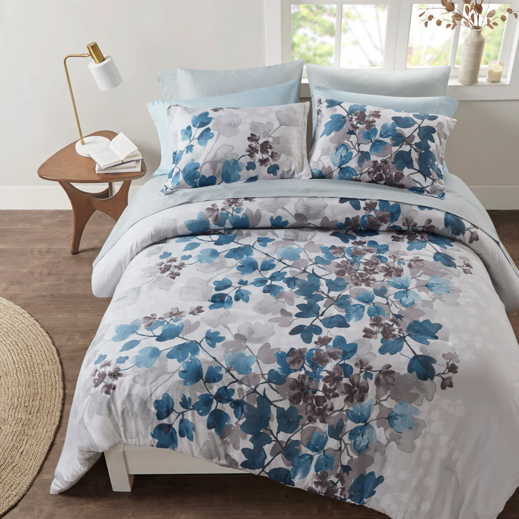 Alexis Comforter Set with Bed Sheets - Image 4