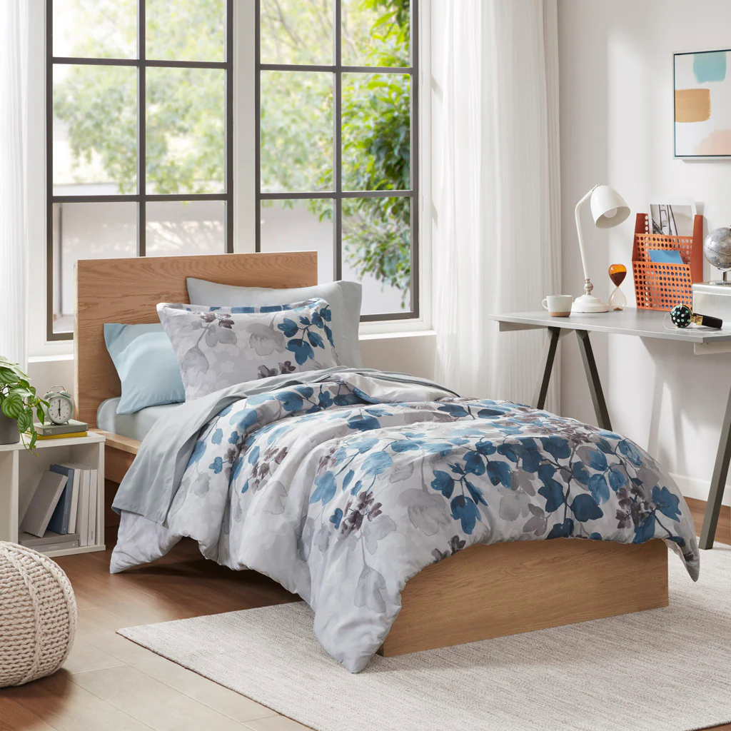 Alexis Comforter Set with Bed Sheets - Image 5