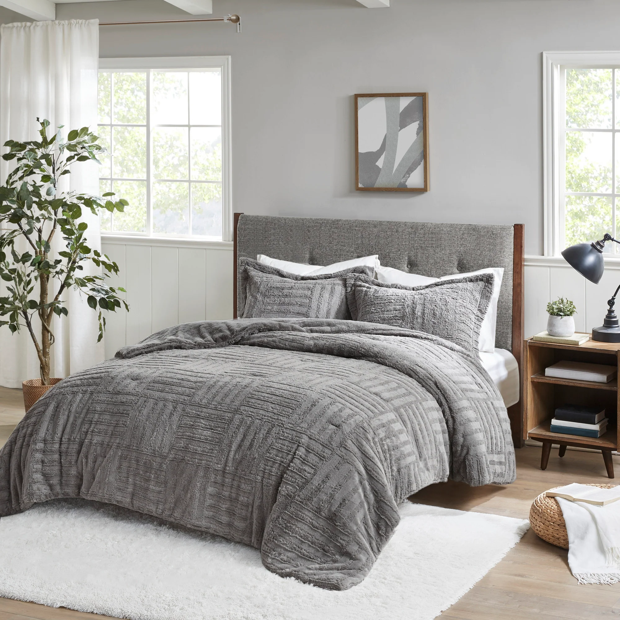 Arctic Fur Down Alternative Comforter Mini Set - Image 9