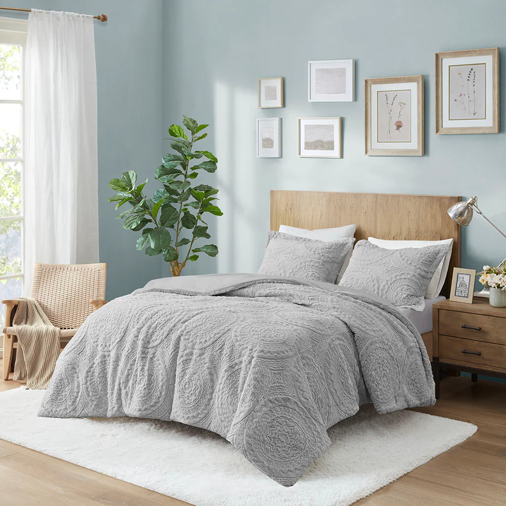 Arya Embroidered Medallion Faux Fur Ultra Plush Comforter Mini Set - Image 5