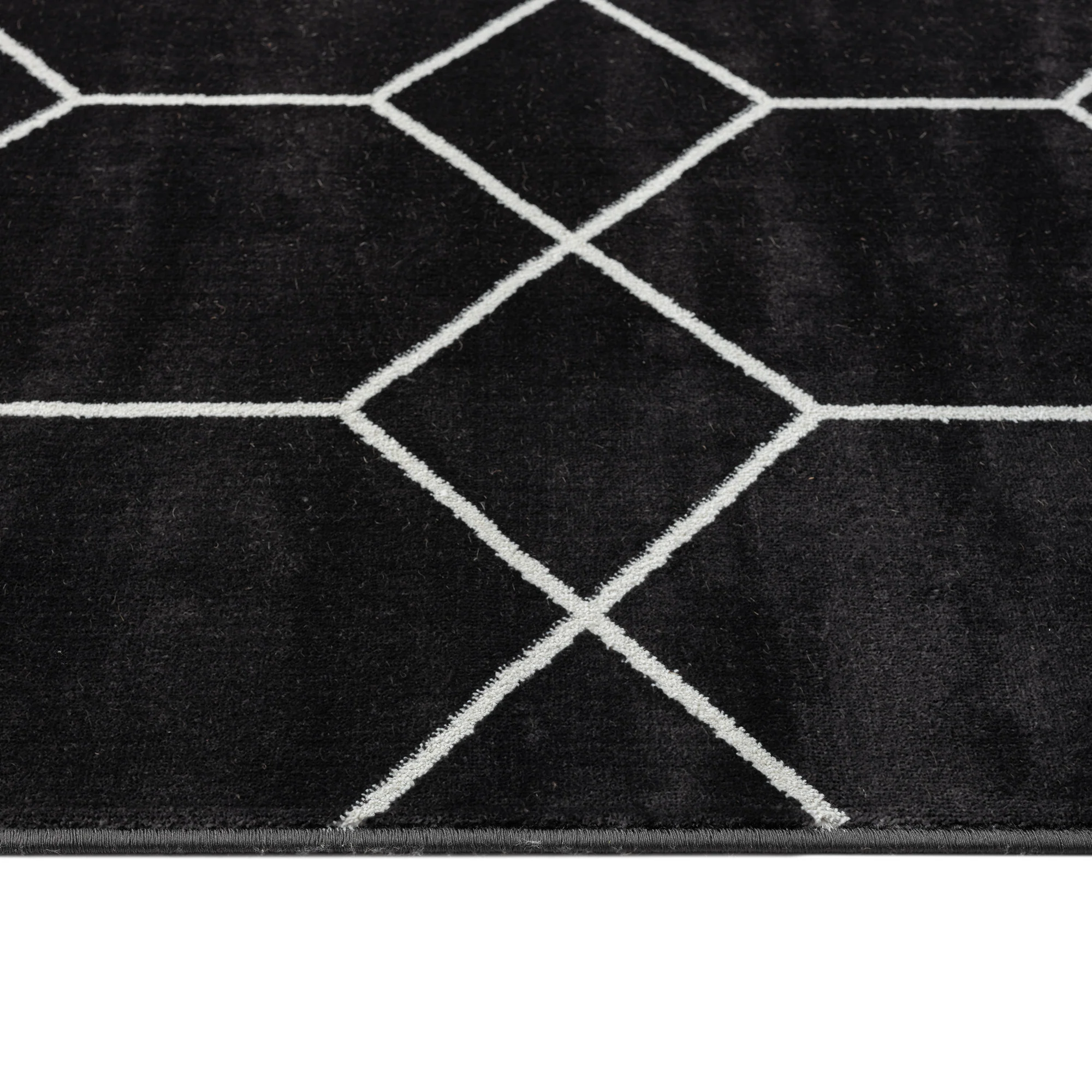 Averie Trellis Geometric Woven Area Rug - Image 6