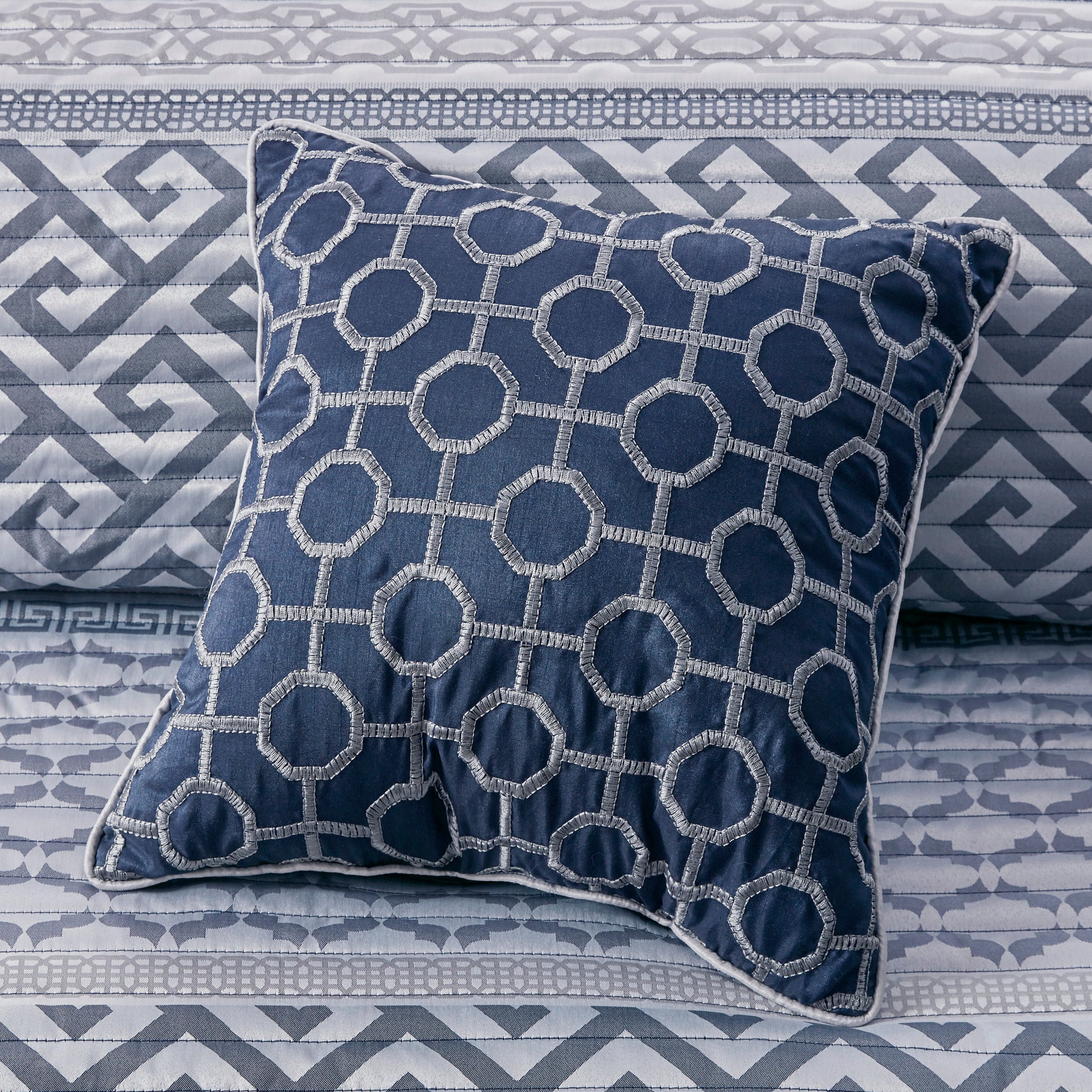 Bennett 4-Piece Jacquard Quilt Set with Throw Pillow - Image 6