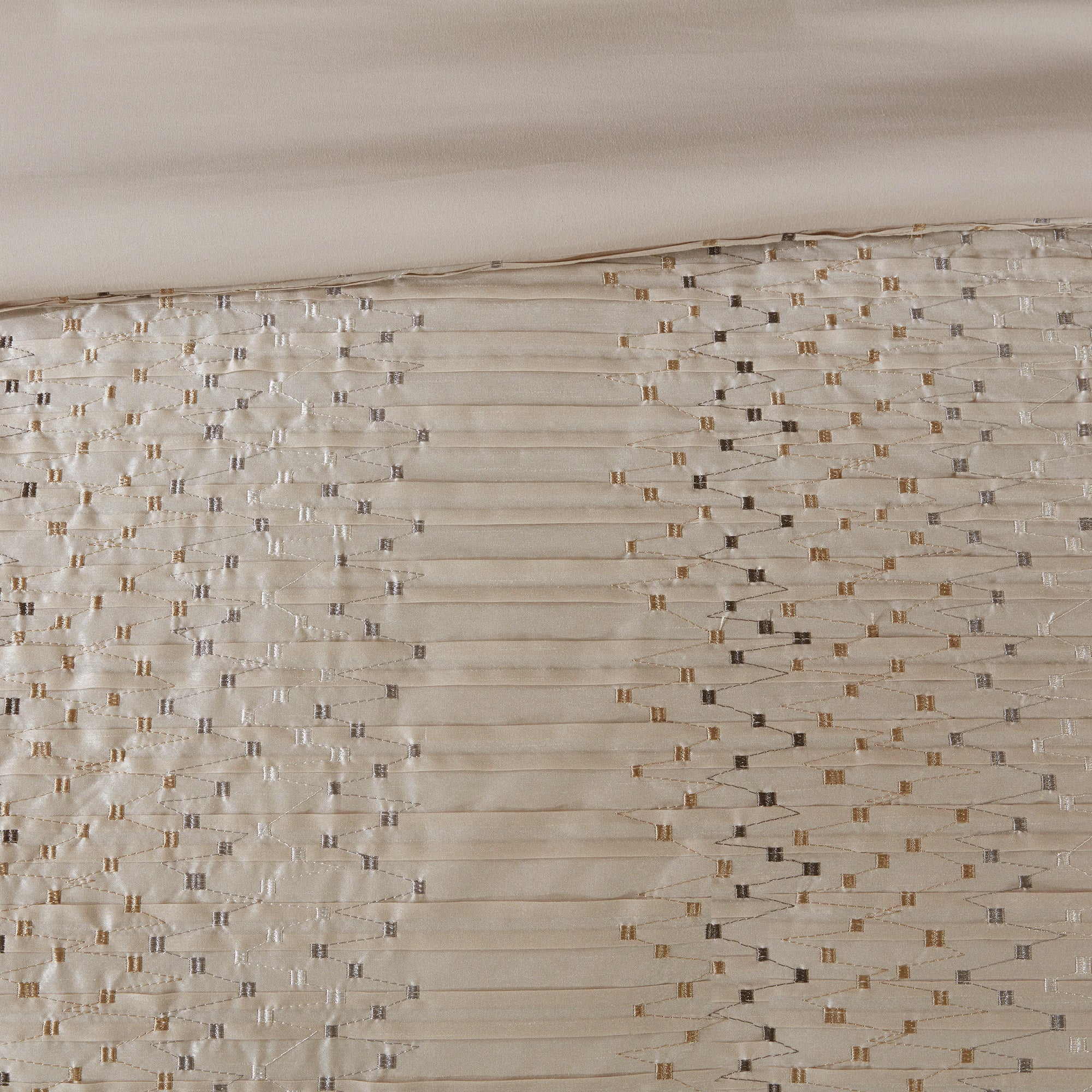 Camelia 8-Piece Embroidered Comforter Set - Image 8