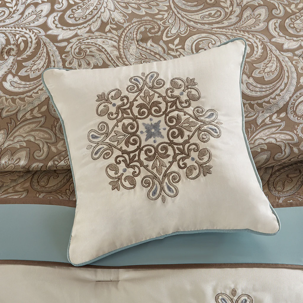 Caroline Jacquard 7-Piece Comforter Set - Image 4