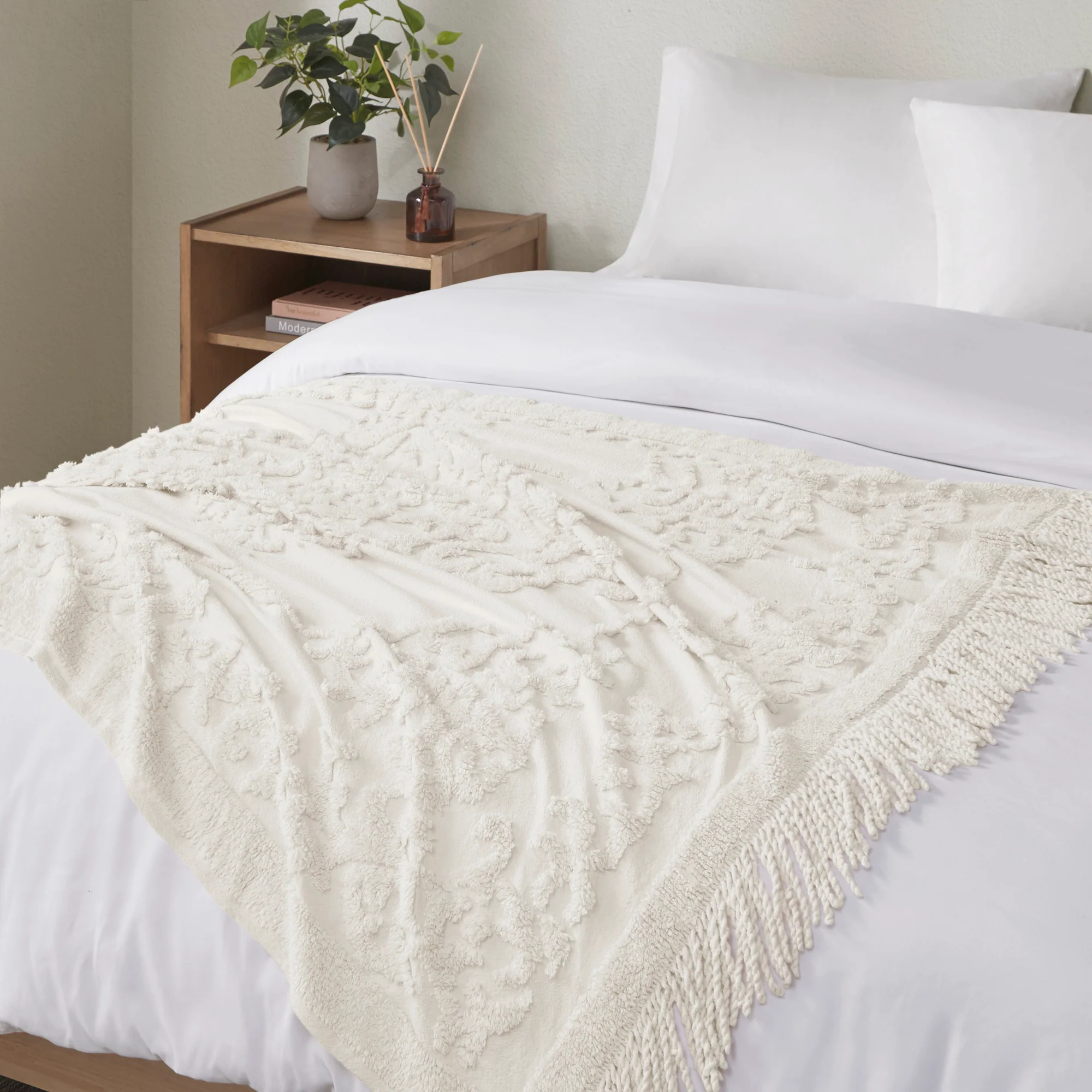 Chloe 100% Cotton Tufted Chenille Lightweight Throw With Fringe Tassel 50" x 60" - Image 5