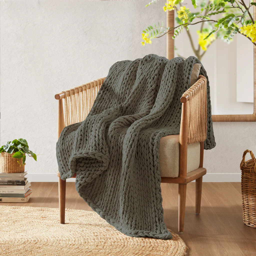 Chunky Double Knit Hand Made Throw Blanket - Image 17