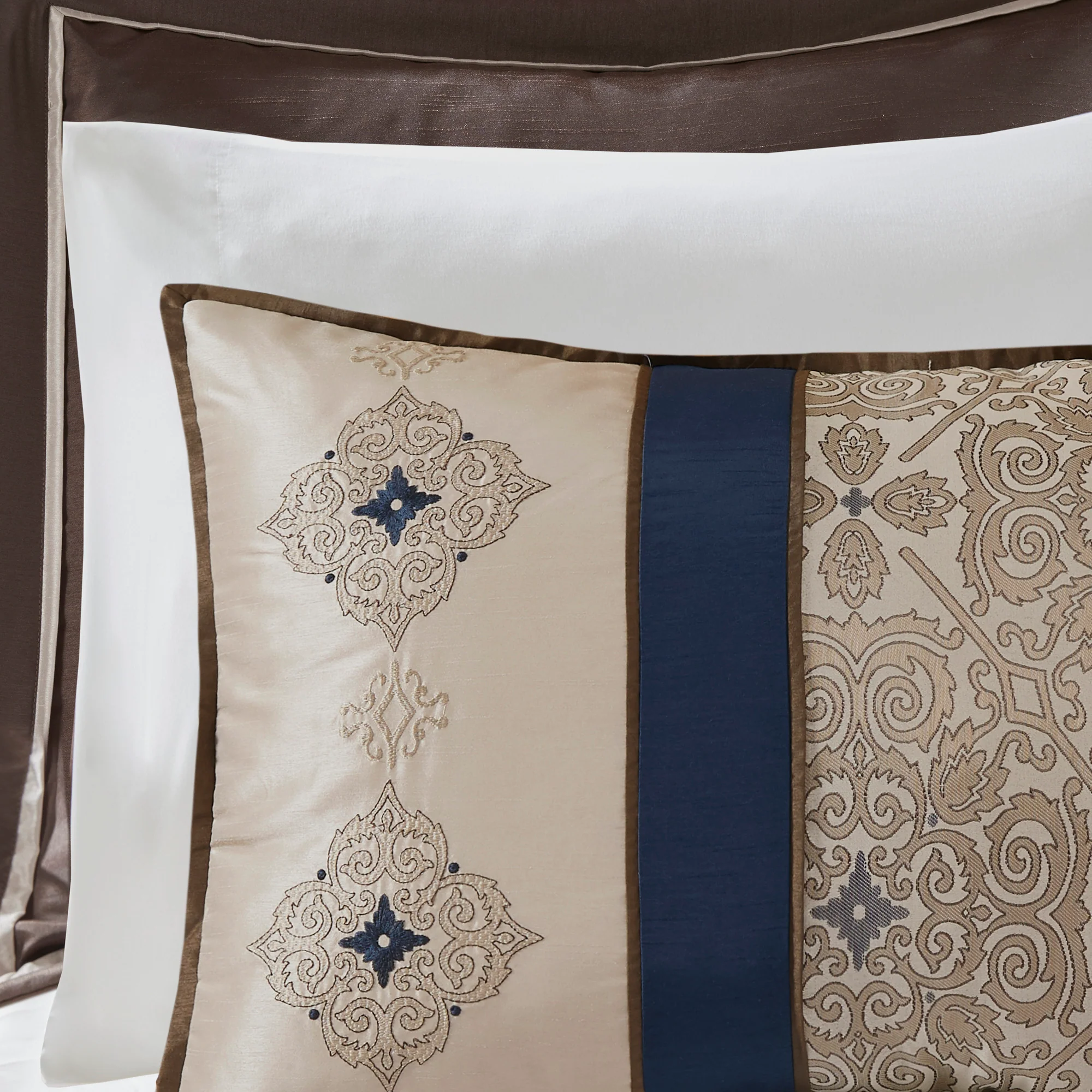 Delaney 24-Piece Room In a Bag - Image 15