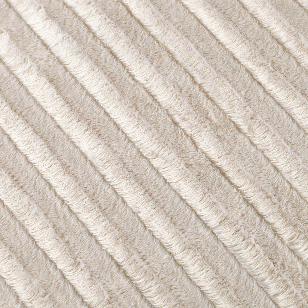 Duke Long Fur Throw - Image 11