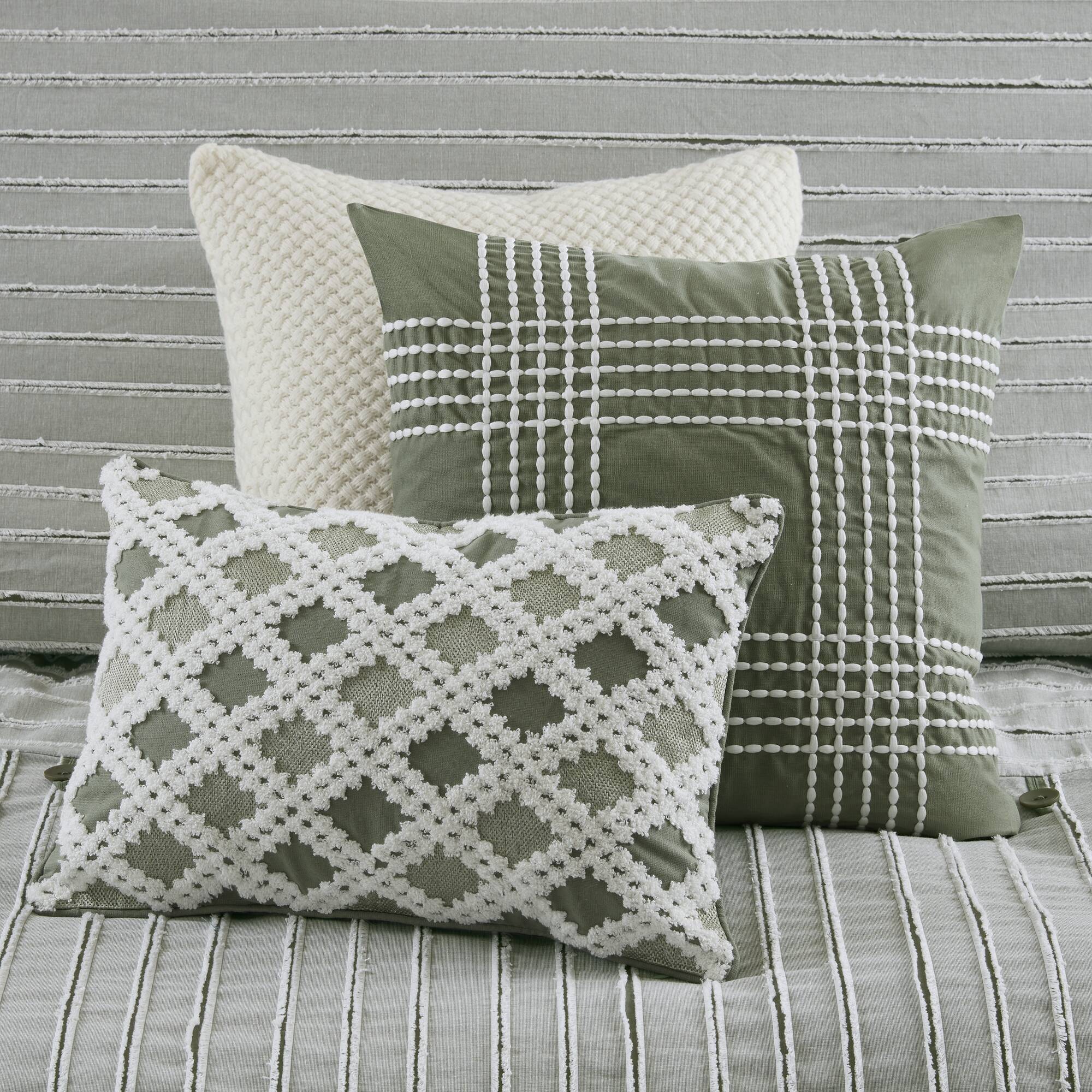 Essence Oversized Cotton Clipped Jacquard Comforter Set with Euro Shams and Throw Pillows - Image 16
