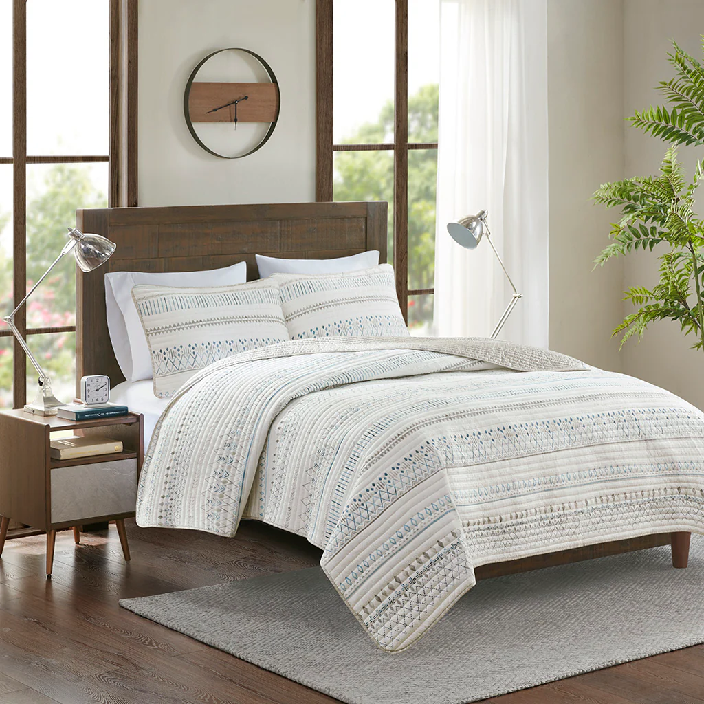 Fraser 3-Piece Printed Microfiber Seersucker Quilt Set - Image 16