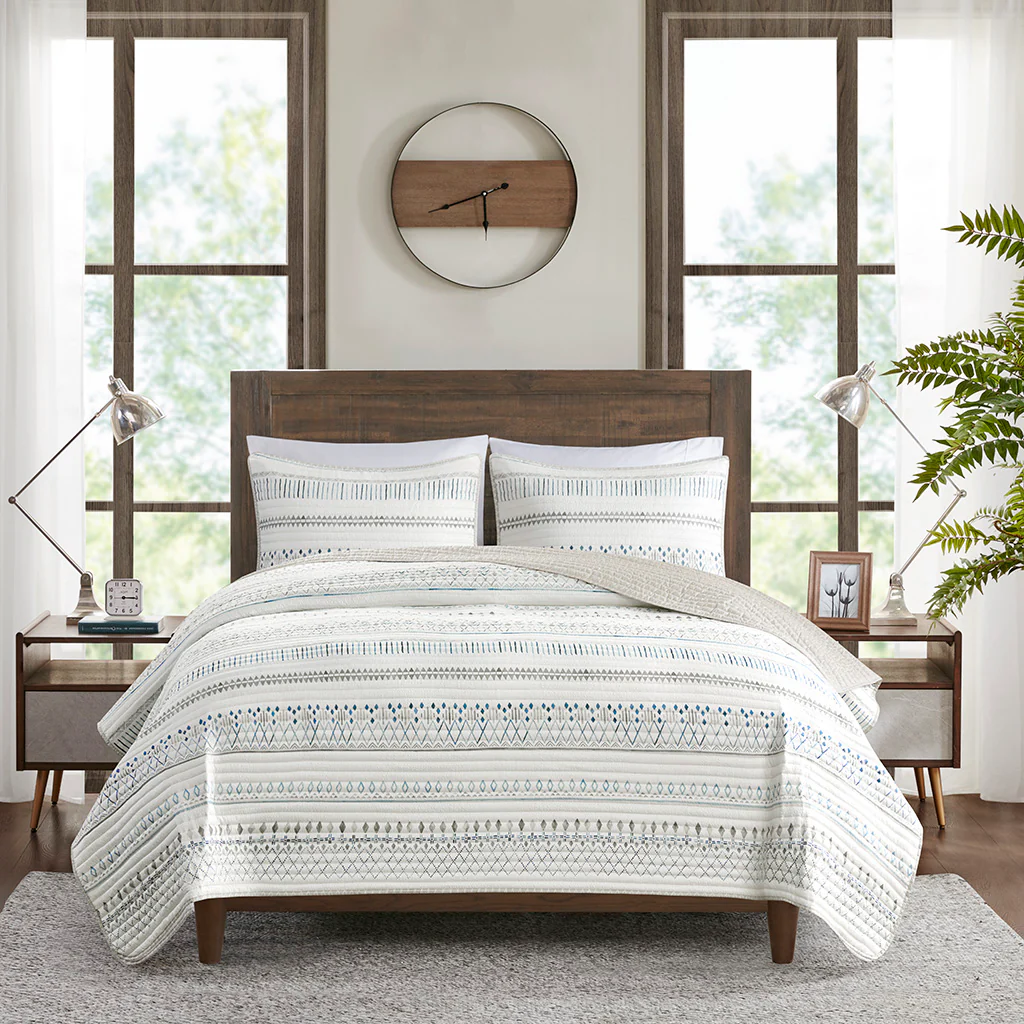 Fraser 3-Piece Printed Microfiber Seersucker Quilt Set - Image 17