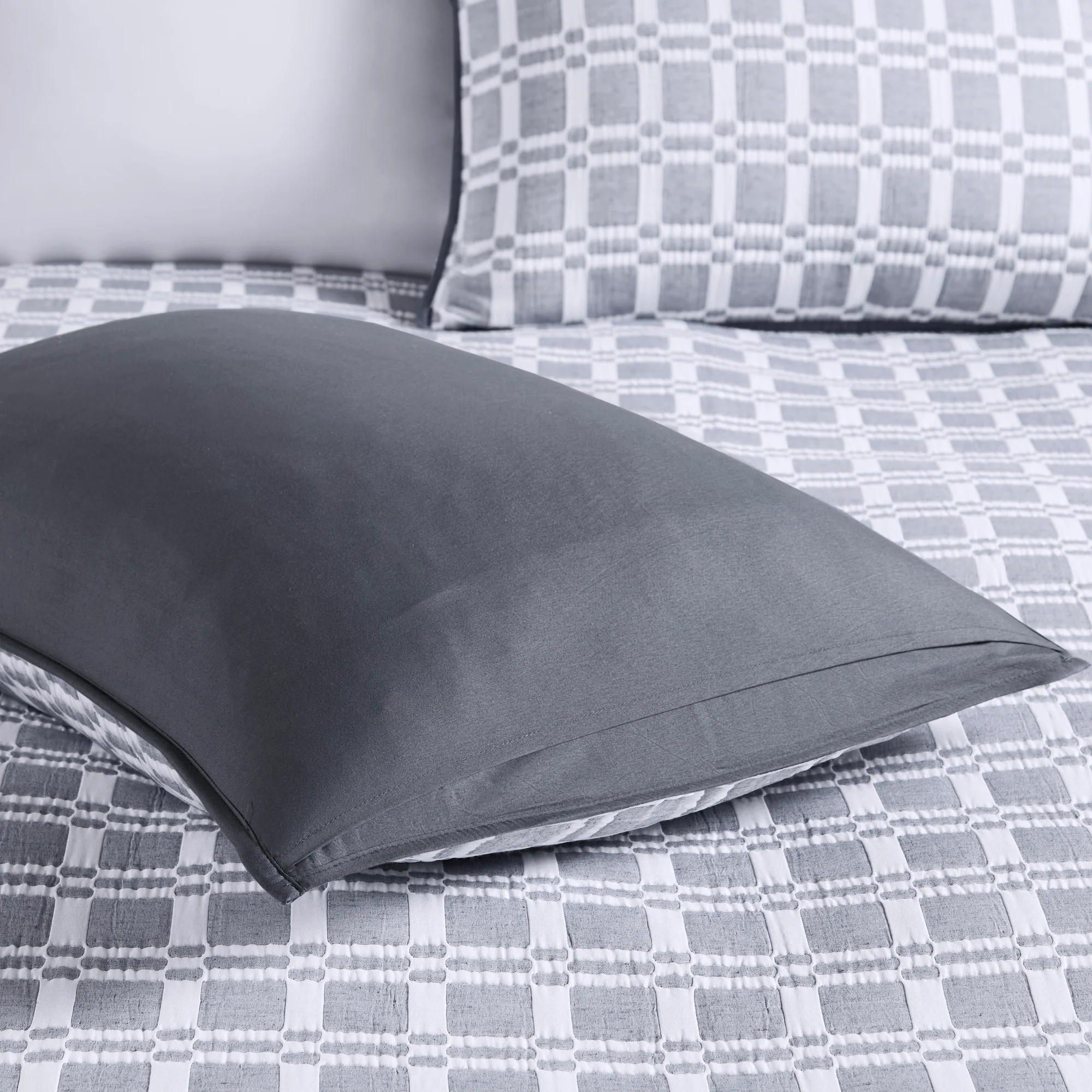 Harlow 3-Piece Reversible Matelasse Coverlet Set - Image 9