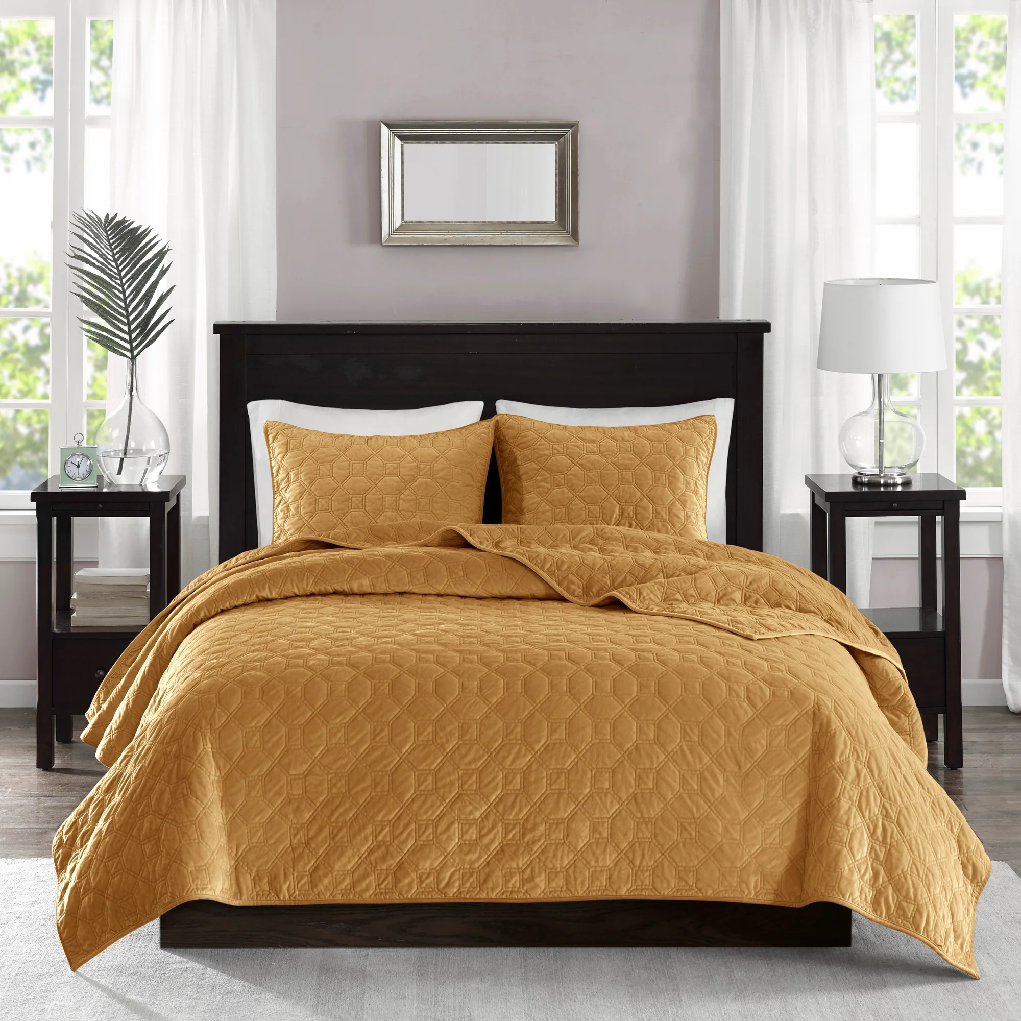 Harper 3-Piece Velvet Quilt Set - Image 11