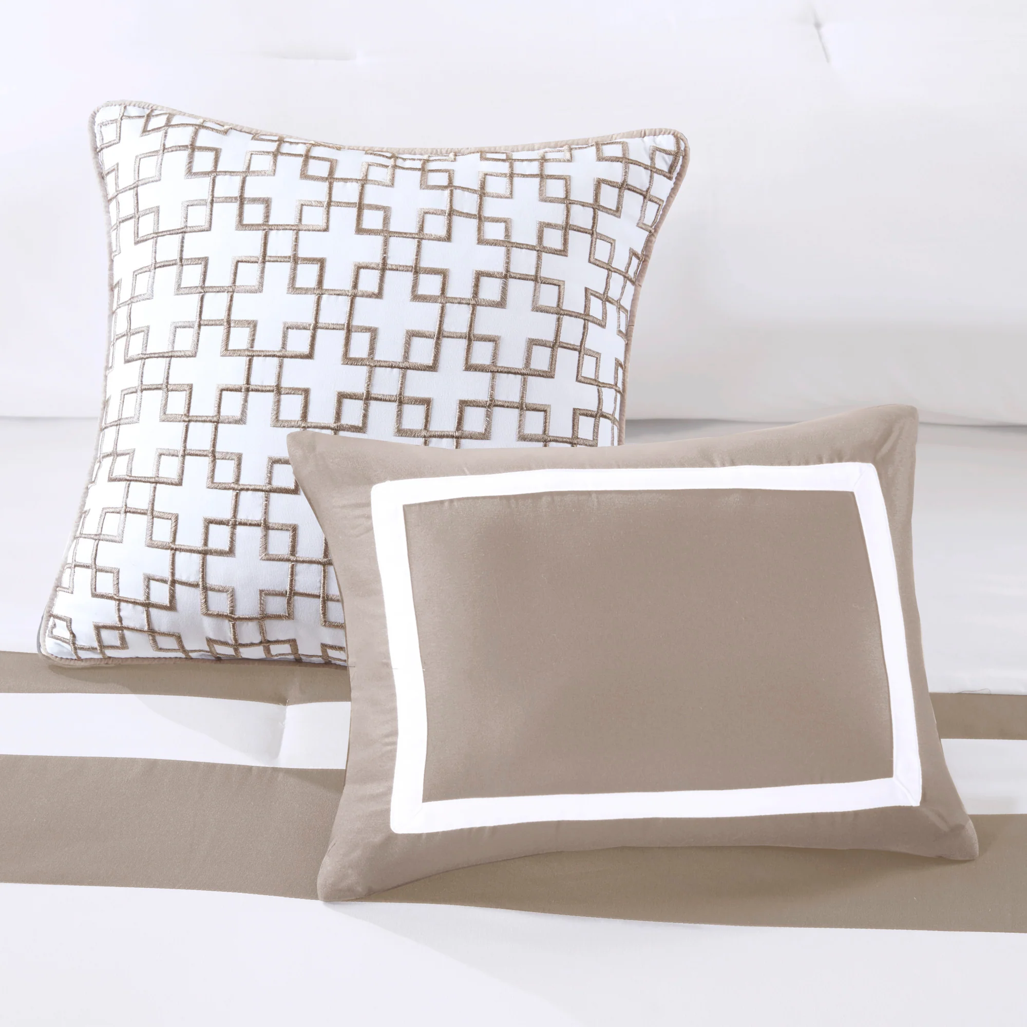 Heritage 8-Piece Comforter and Quilt Set Collection - Image 7