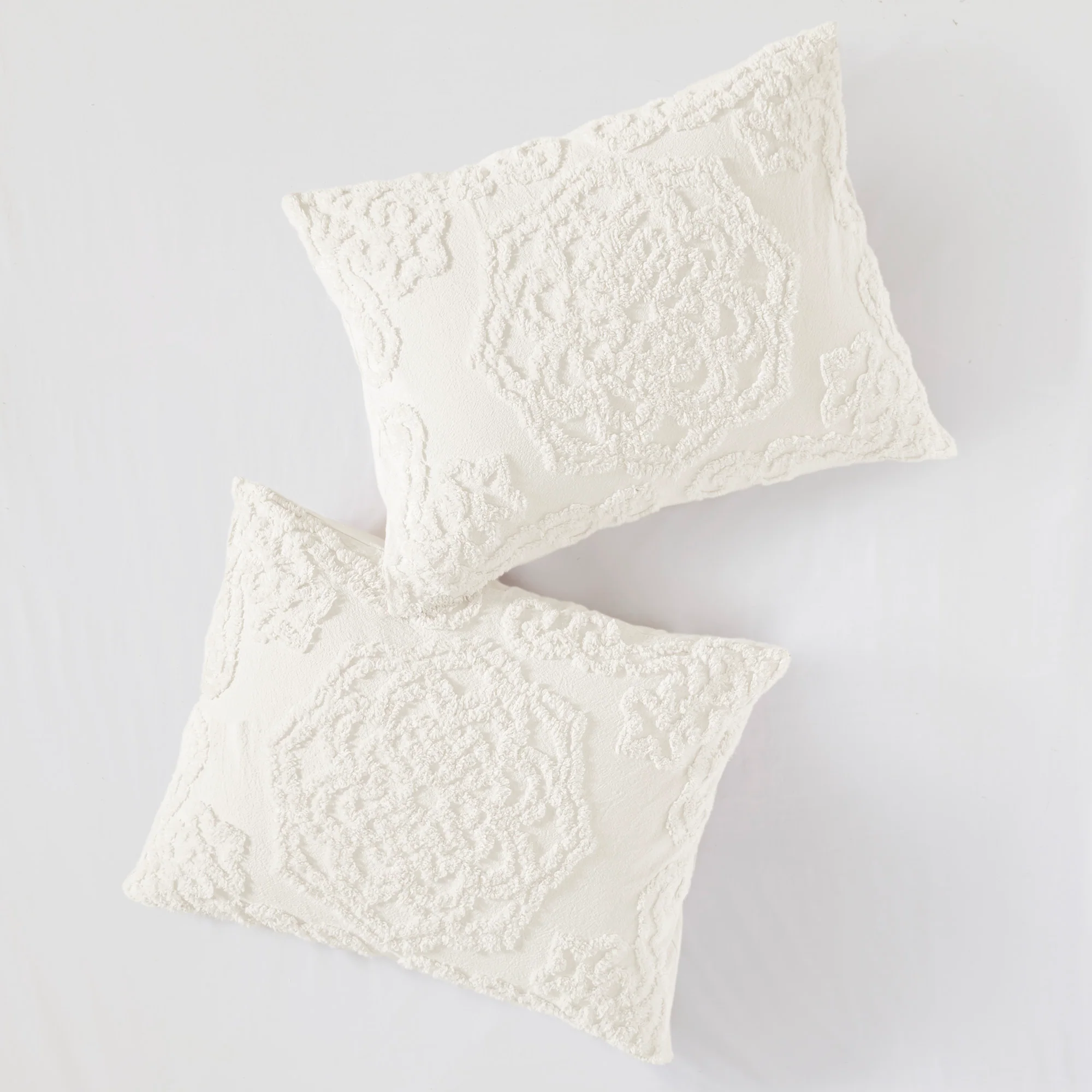 Laetitia 3-Piece Tufted Cotton Chenille Medallion Duvet Cover Set - Image 19