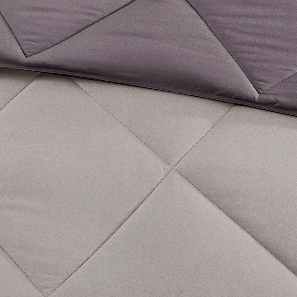 Larkspur 3M Scotchgard Diamond Quilting Reversible Down Alternative Comforter Set - Image 30