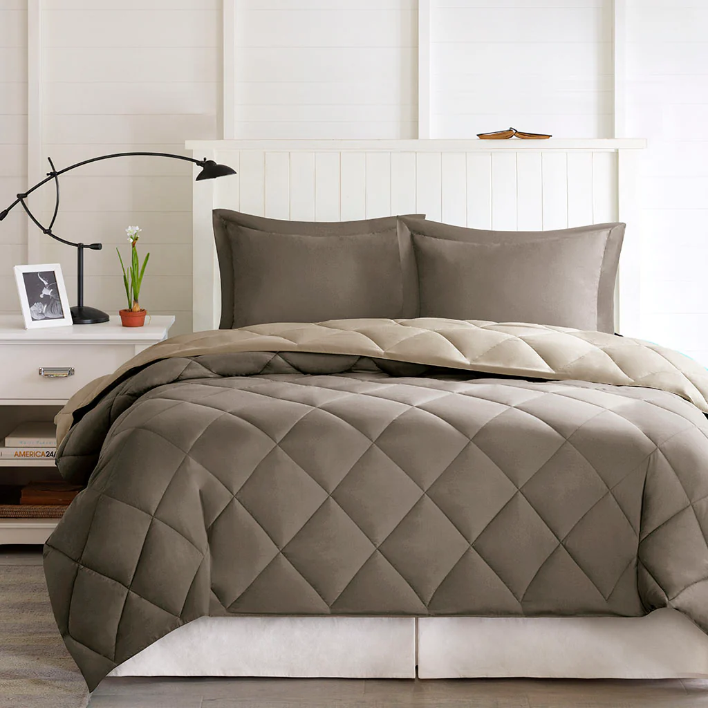 Larkspur 3M Scotchgard Diamond Quilting Reversible Down Alternative Comforter Set - Image 5