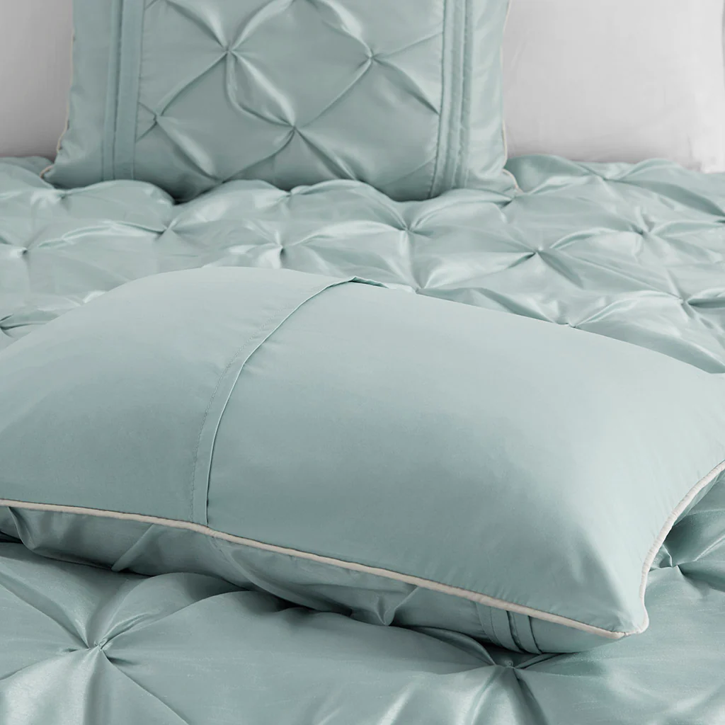 Laurel 7-Piece Tufted Comforter Set - Image 42