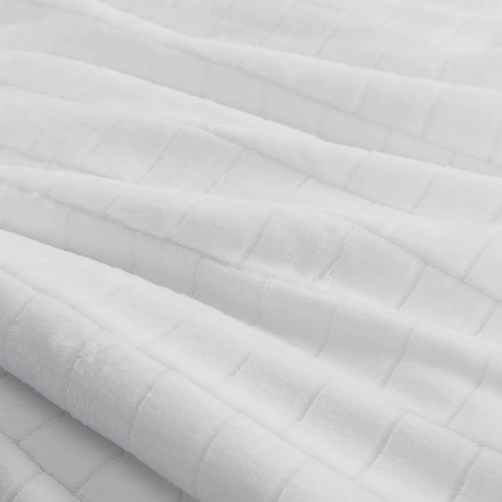Laurie Plush to Sherpa Comforter Set - Image 6