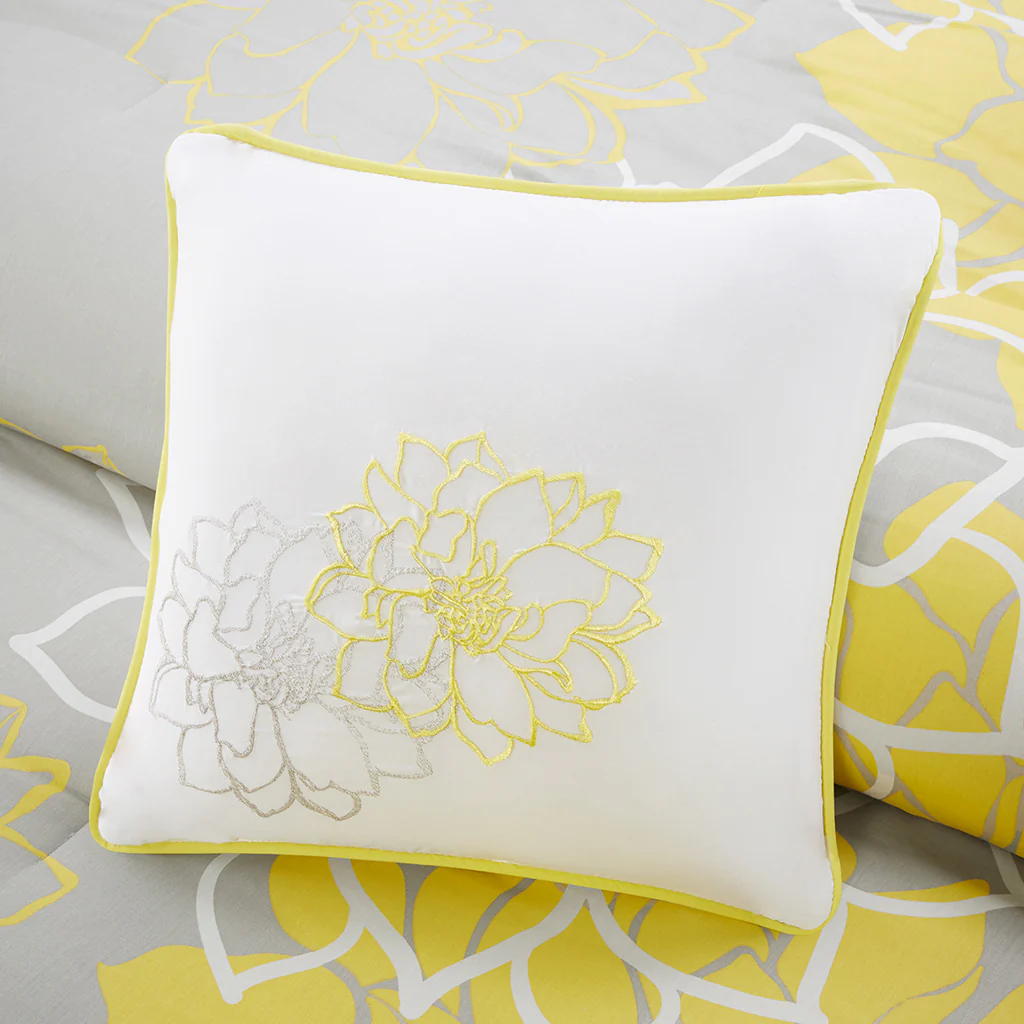 Lola 6-Piece Printed Duvet Cover Set - Image 16