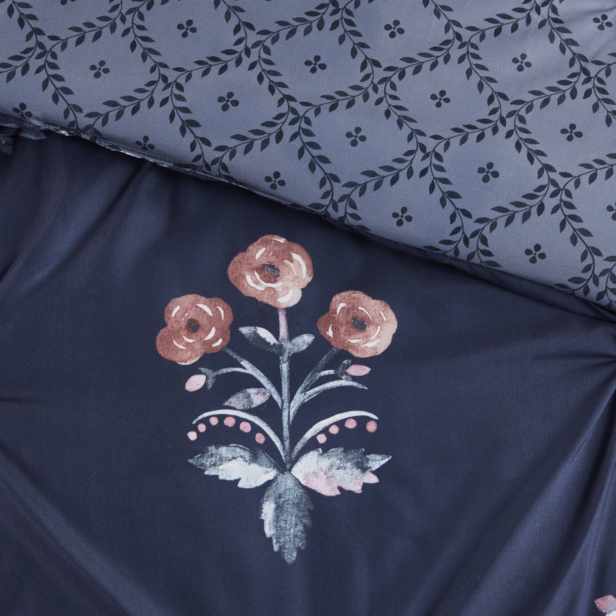 Marfa 3-Piece Pintuck Duvet Cover Set - Image 7