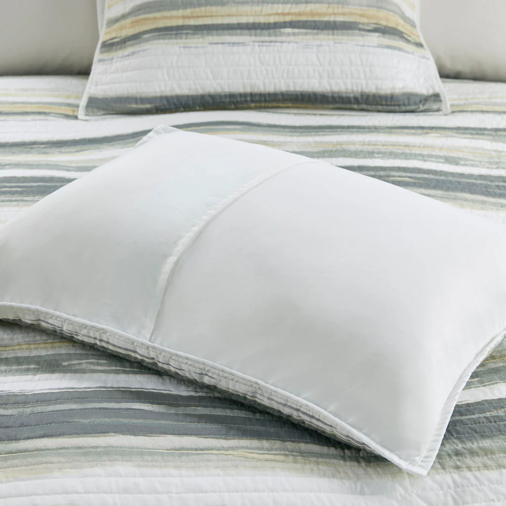 Marina 6-Piece Printed Quilt Set with Throw Pillows - Image 17