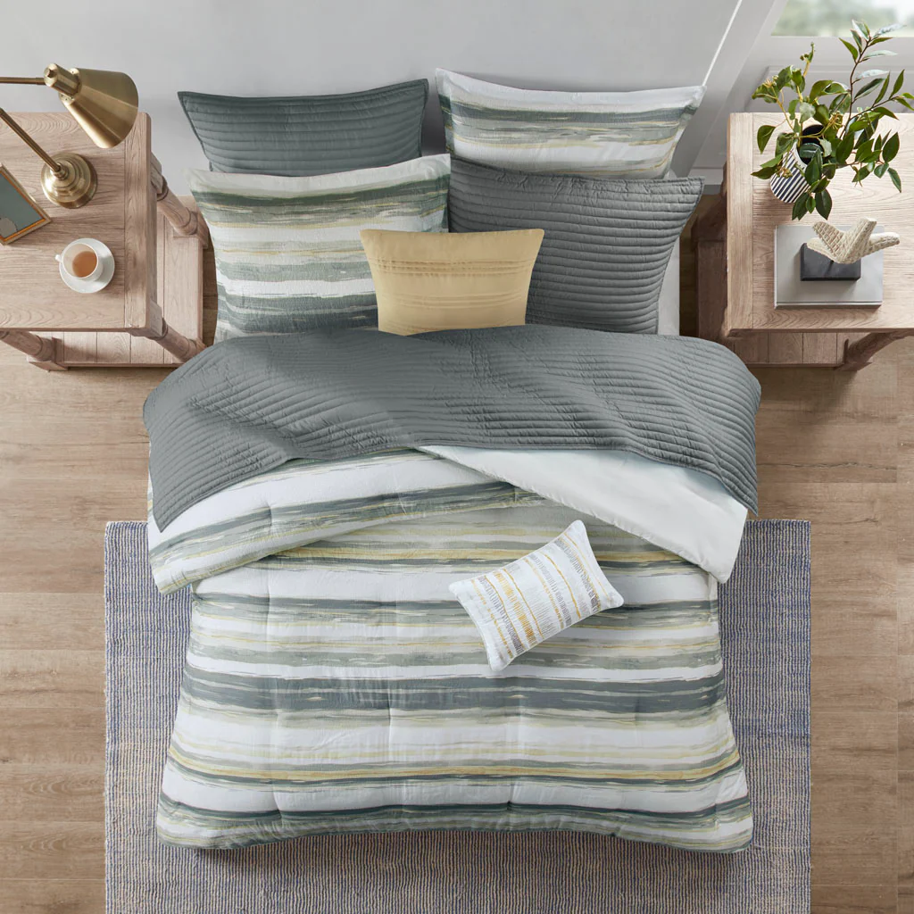 Marina 8-Piece Printed Seersucker Comforter and Quilt Set Collection - Image 16