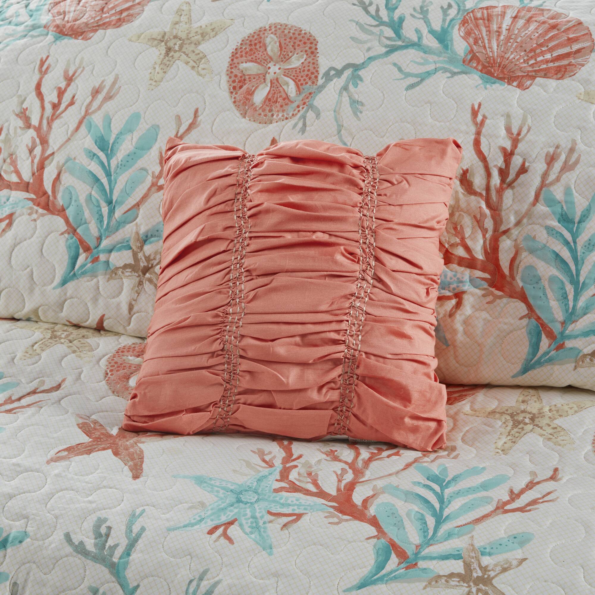 Pebble Beach 6-Piece Cotton Sateen Quilt Set with Throw Pillows - Image 15