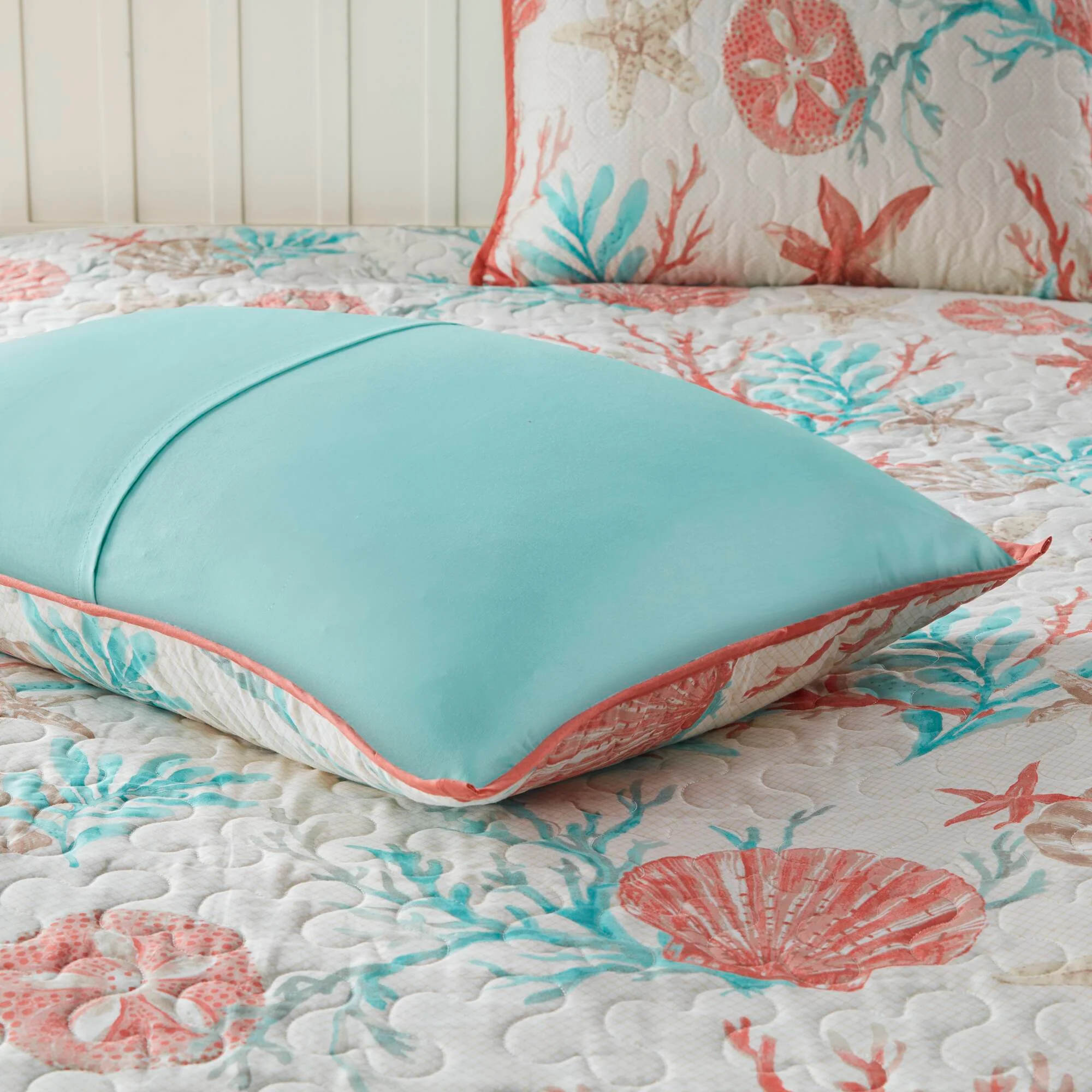 Pebble Beach 6-Piece Cotton Sateen Quilt Set with Throw Pillows - Image 9
