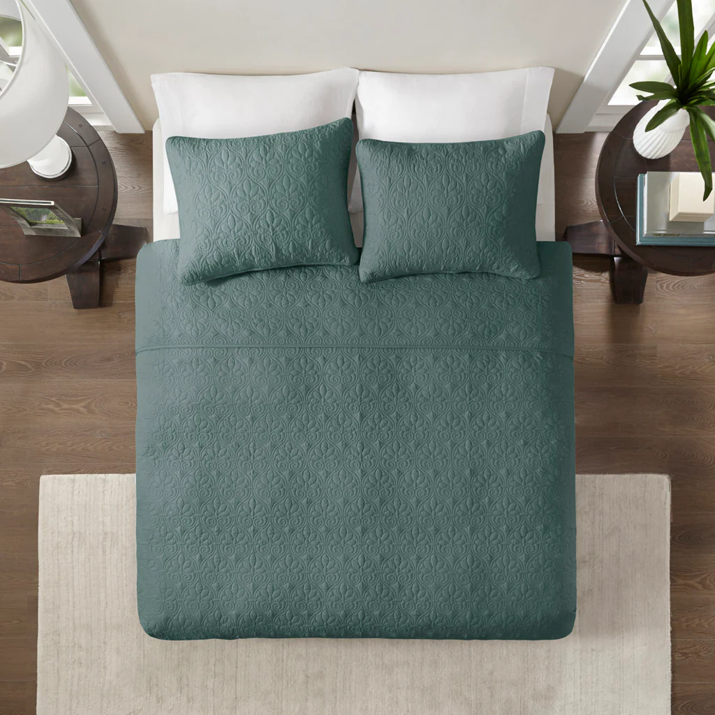Quebec 3-Piece Reversible Quilt Set - Image 17