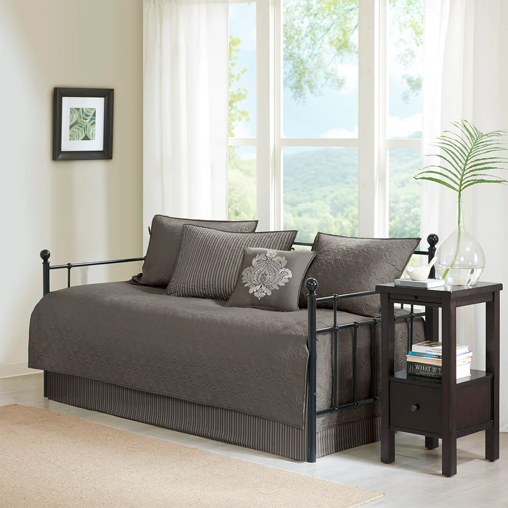 Quebec 6-Piece Reversible Daybed Cover Set - Image 4