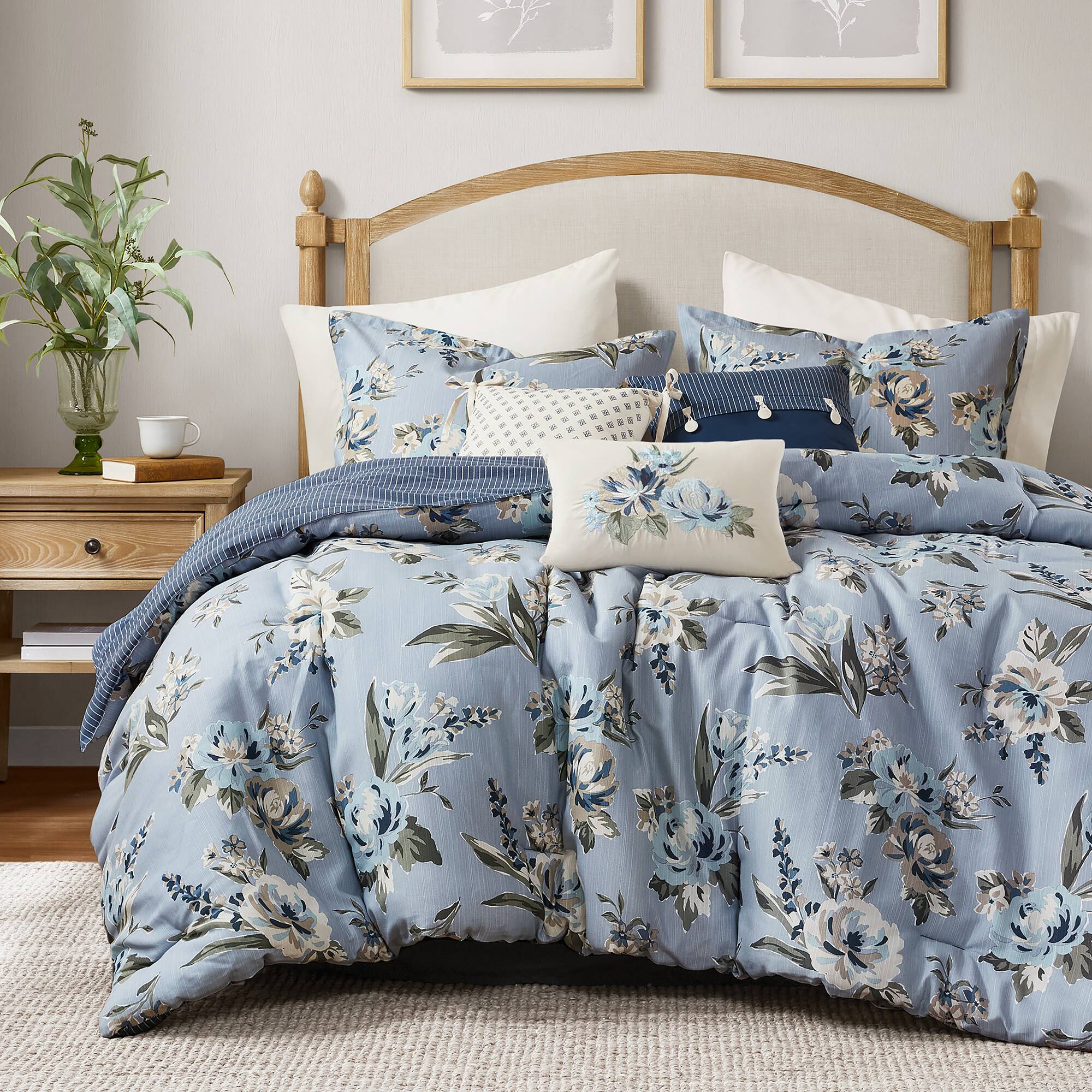 Salara 7-Piece Vintage Floral Comforter Set - Image 11