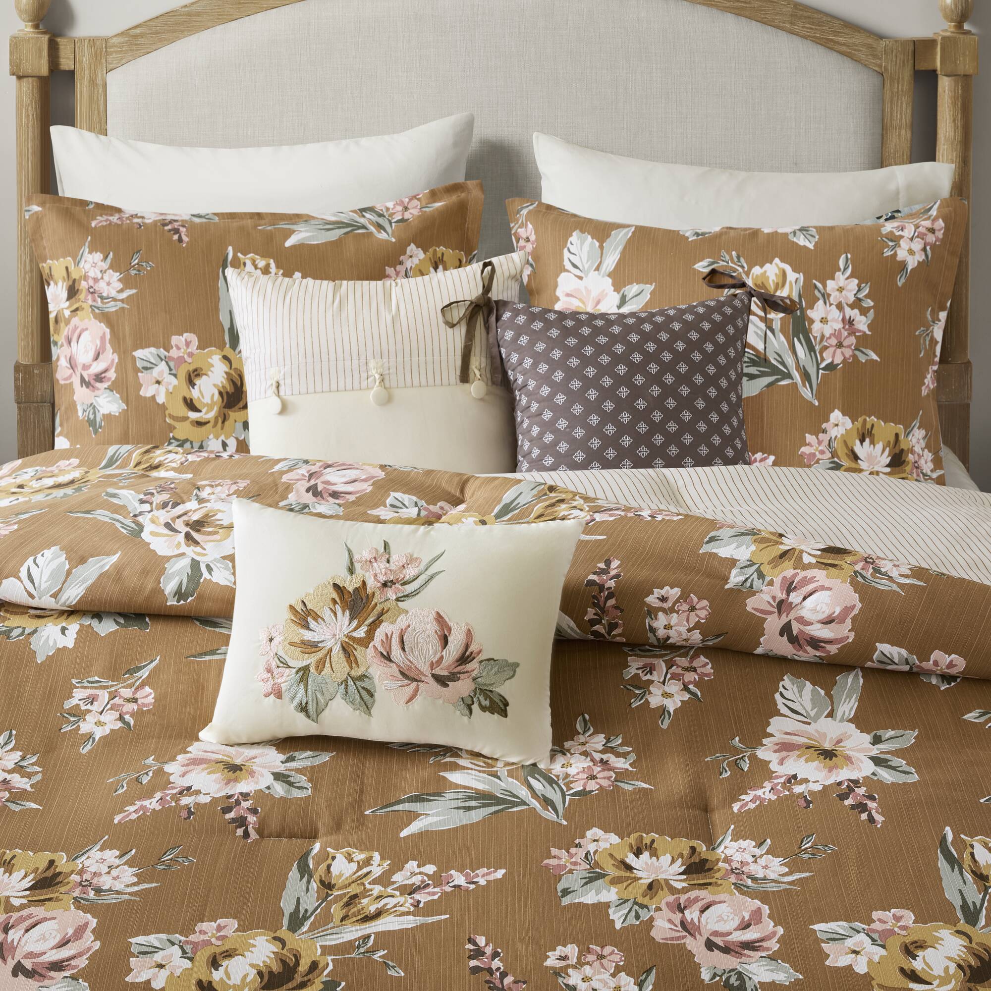 Salara 7-Piece Vintage Floral Comforter Set - Image 27