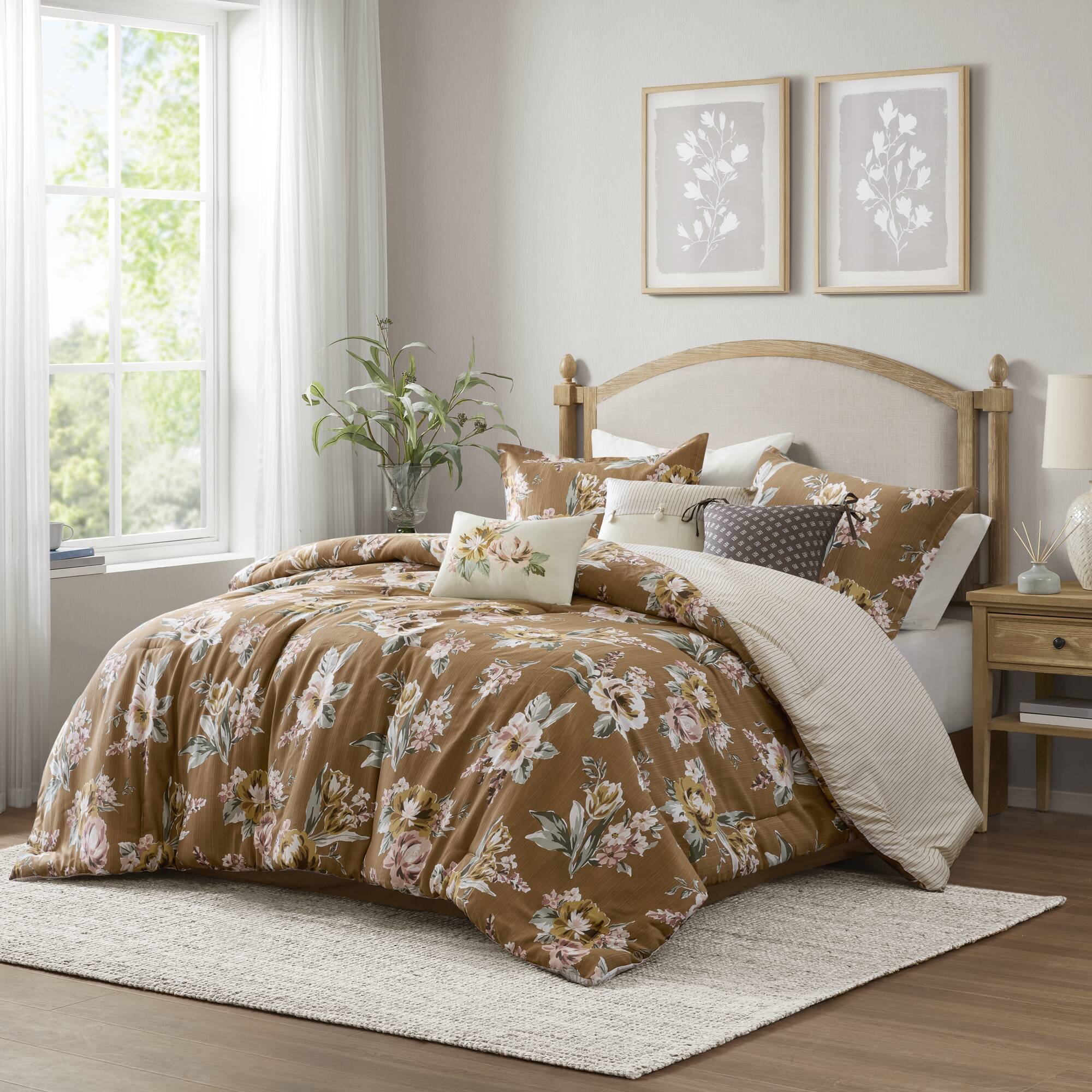 Salara 7-Piece Vintage Floral Comforter Set - Image 31