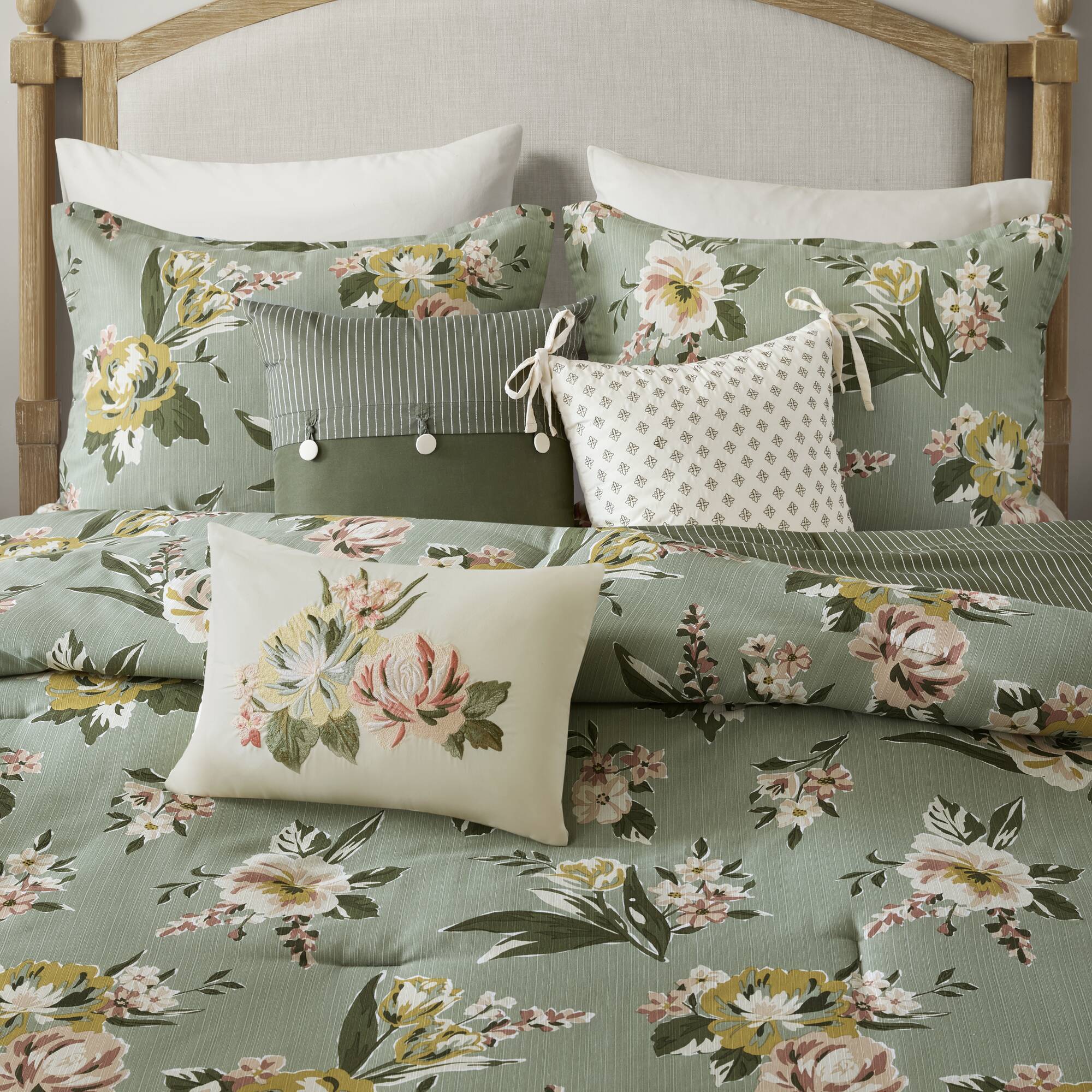 Salara 7-Piece Vintage Floral Comforter Set - Image 47