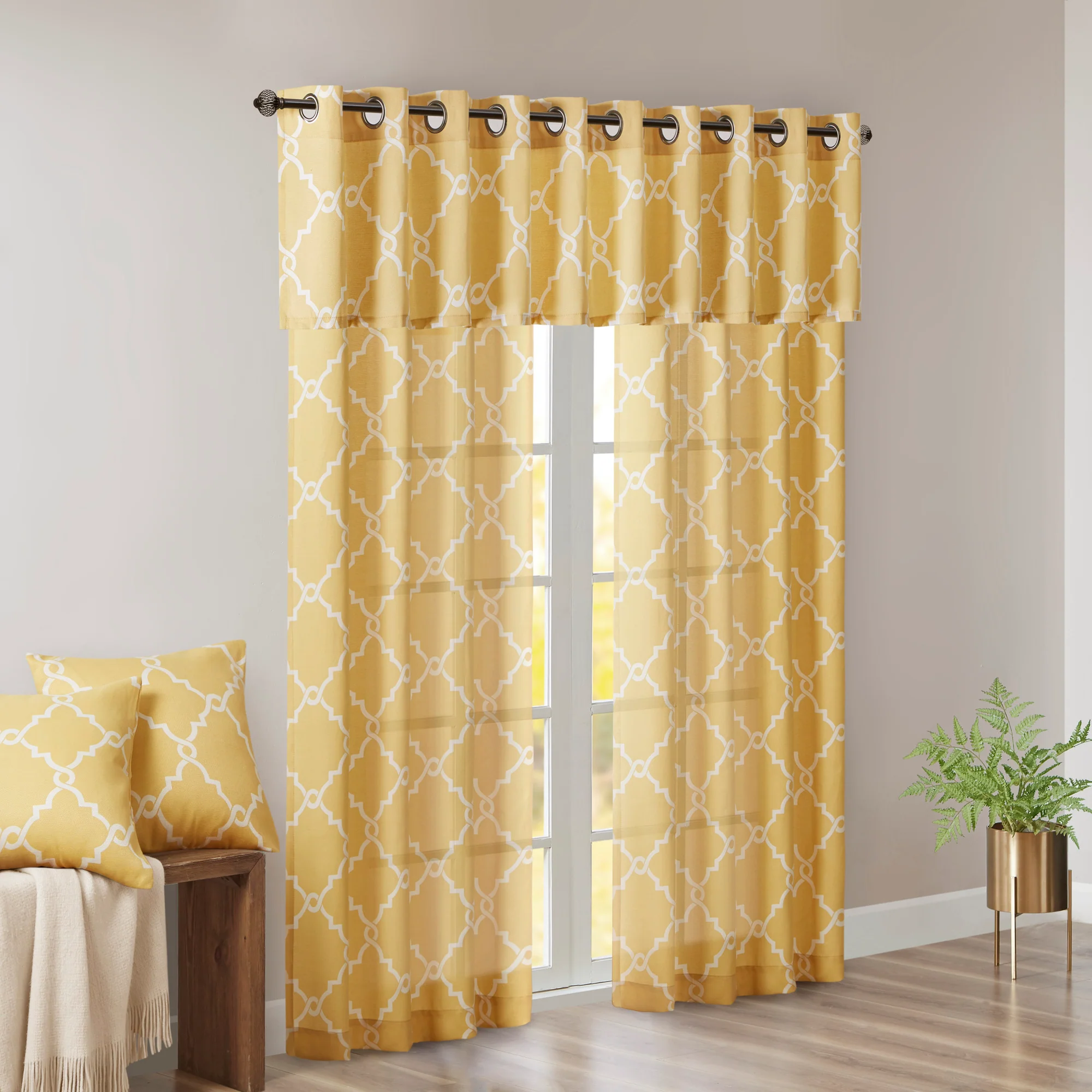 Saratoga Fretwork Print Grommet Top Window Valance - Image 9