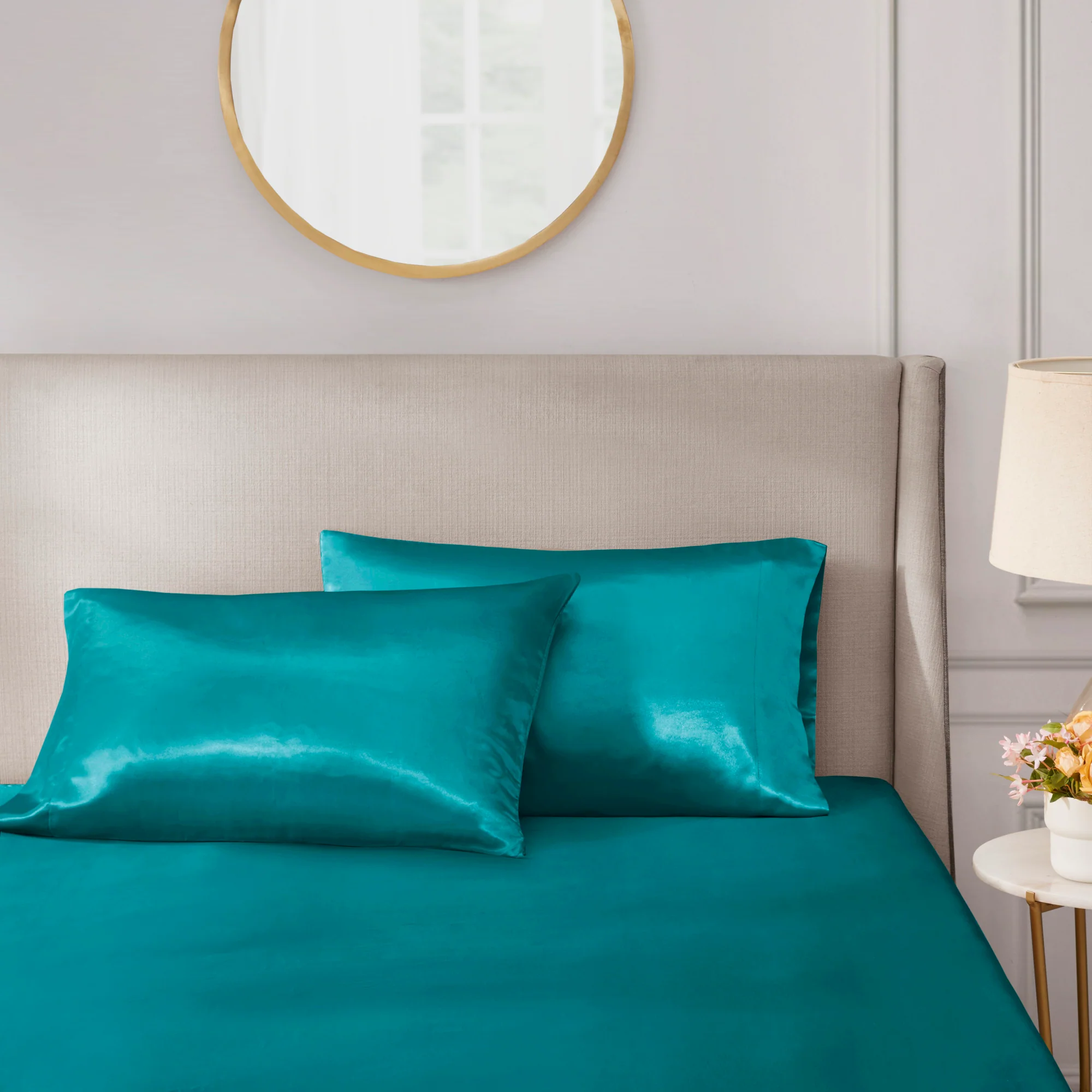 Satin Luxury 2-Piece Pillowcases - Image 4