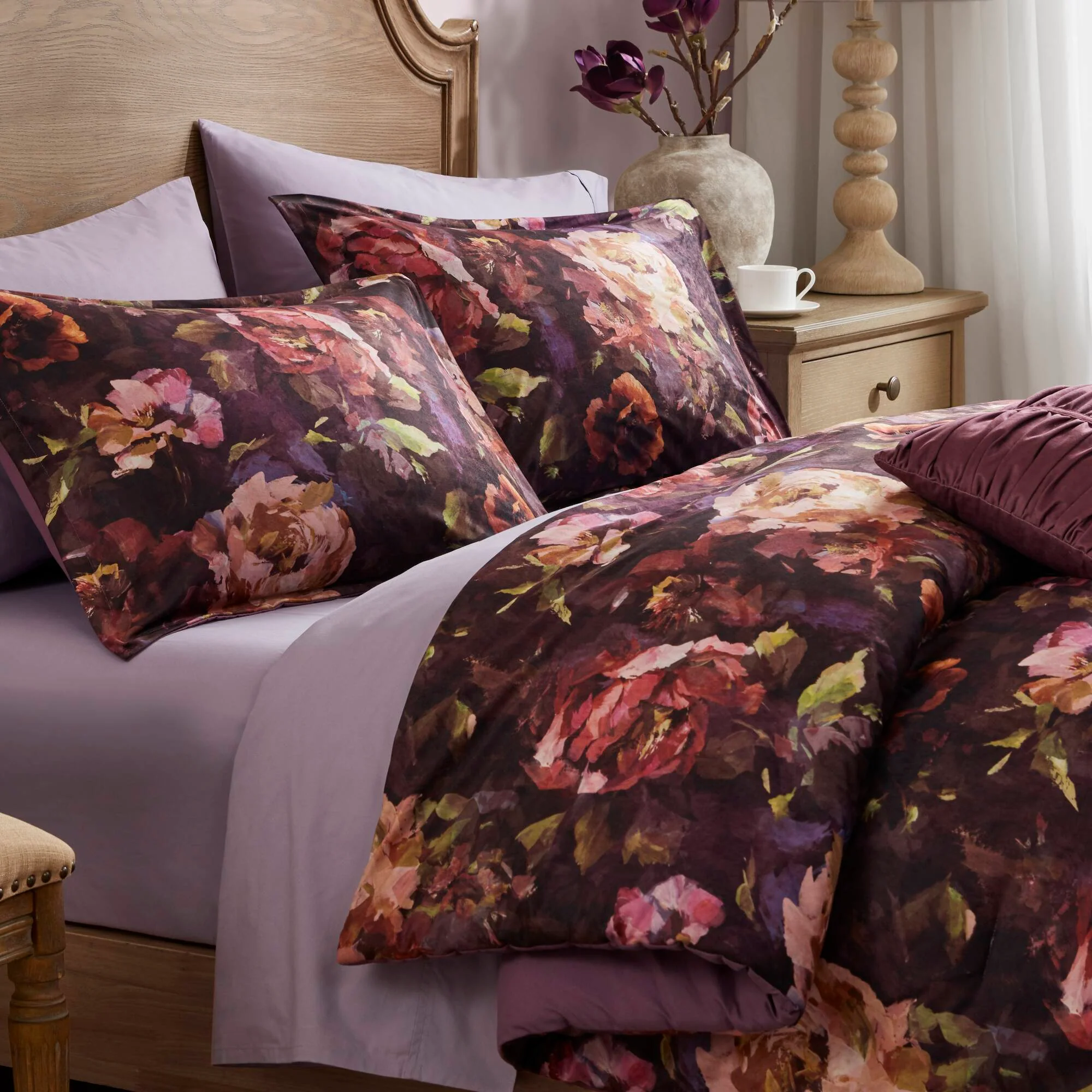 Seraphina 4-Piece Velvet Comforter Set - Image 5
