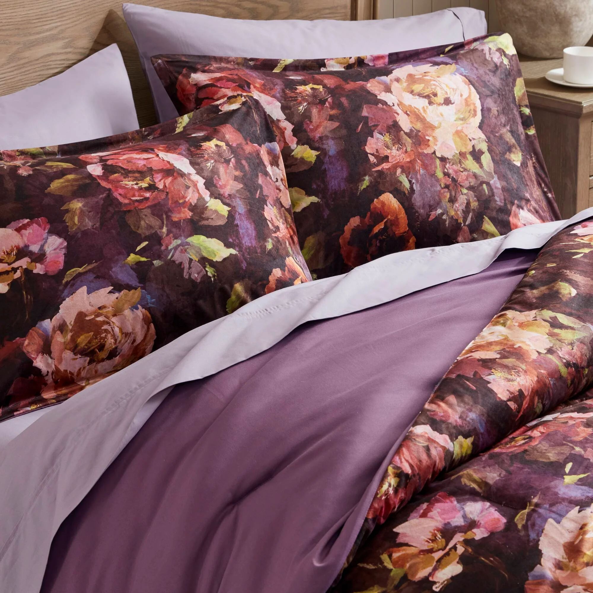 Seraphina 4-Piece Velvet Comforter Set - Image 6