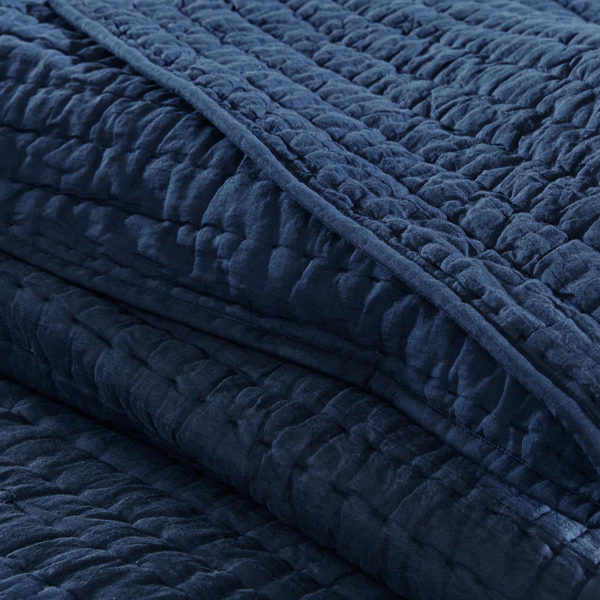 Serene 3-Piece Hand Quilted Cotton Quilt Set - Image 12