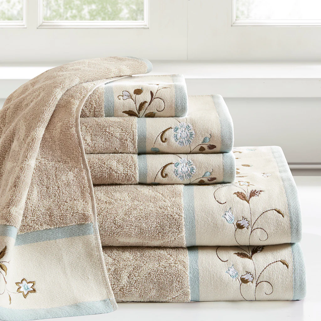 Serene Embroidered Cotton Jacquard 6-Piece Towel Set - Image 6