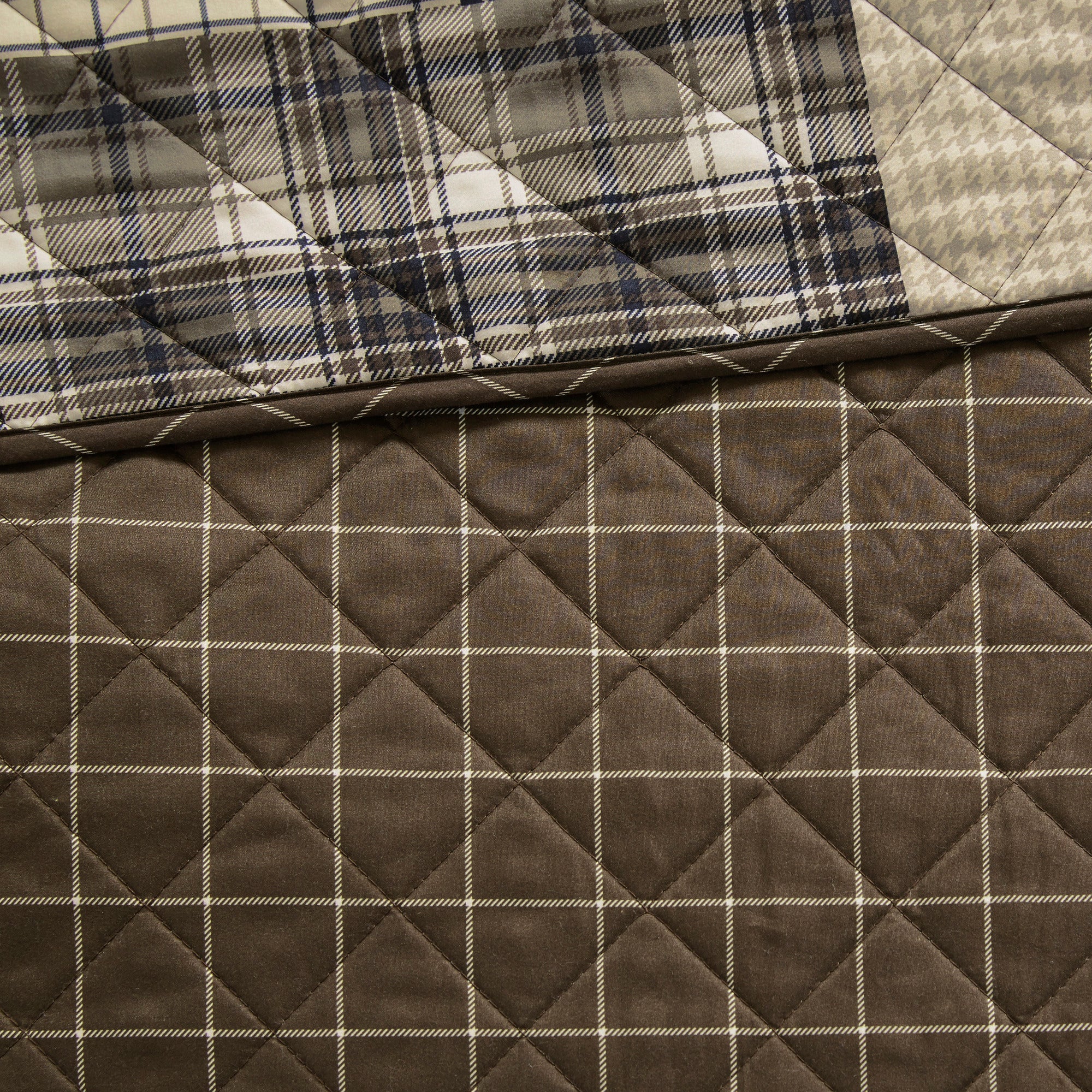 Timber 3-Piece Reversible Printed Quilt Set - Image 11