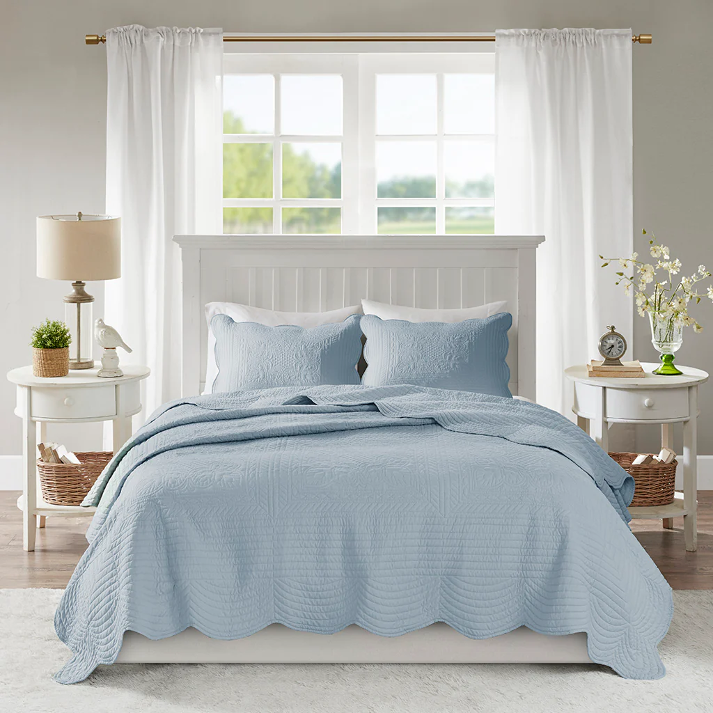 Tuscany 3-Piece Reversible Scalloped Edge Quilt Set - Image 16