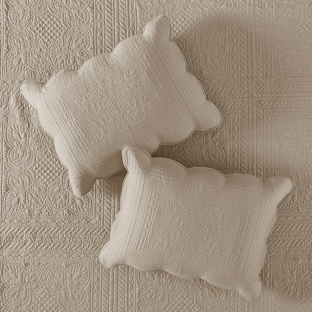 Tuscany 3-Piece Reversible Scalloped Edge Quilt Set - Image 25