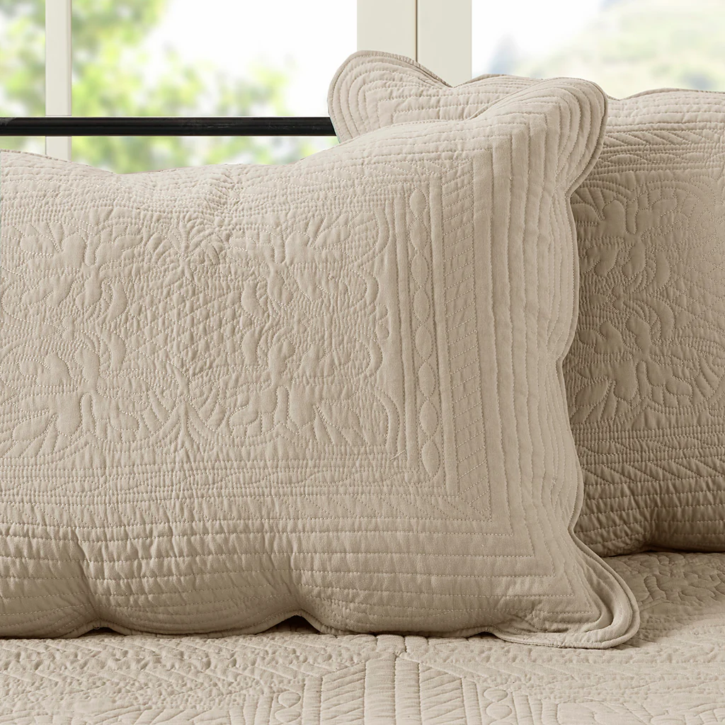 Tuscany 6-Piece Scalloped Edge Daybed Cover Set - Image 15
