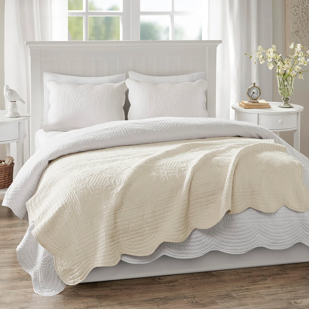 Tuscany Oversized Quilted Throw with Scalloped Edges - Image 18