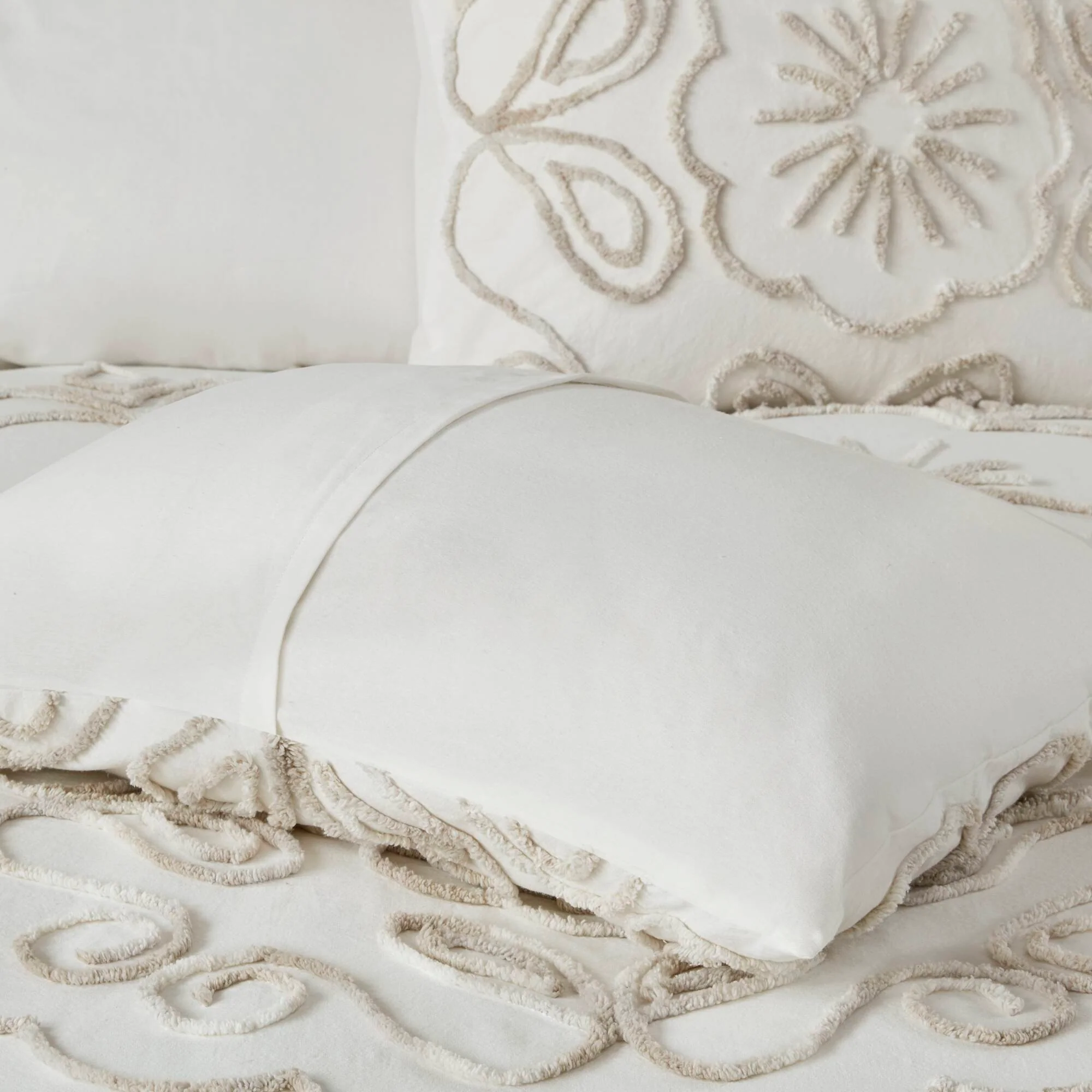 Violette 3-Piece Tufted Cotton Chenille Comforter Set - Image 6