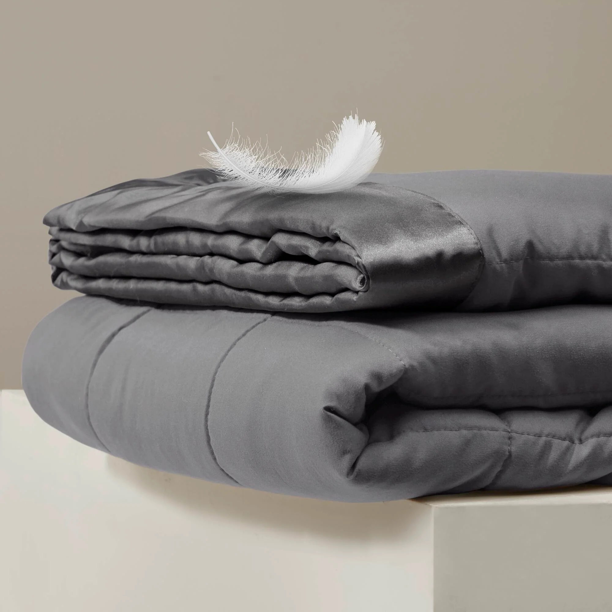 Windom Lightweight Down Alternative Blanket with Satin Trim - Image 21