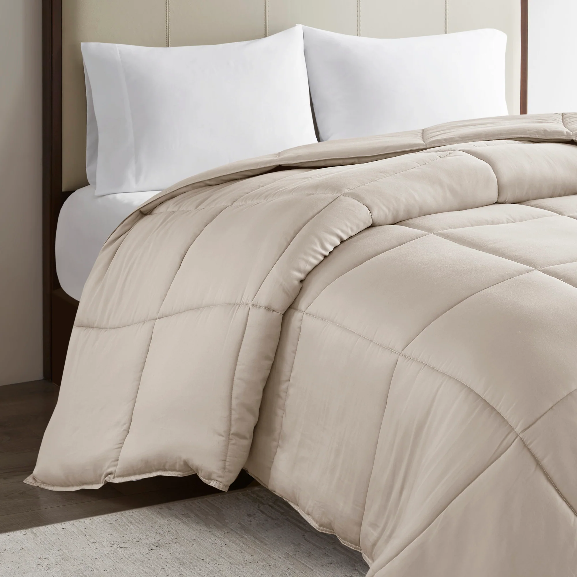 Winfield 300 Thread Count Cotton Shell Luxury Down Alternative Comforter - Image 21