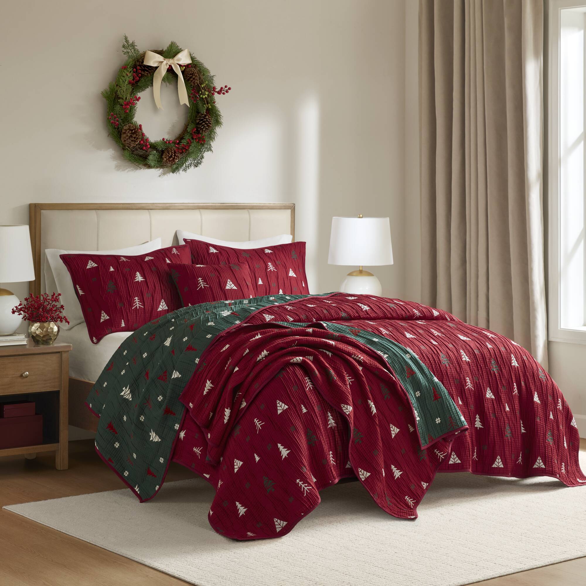 Winter Reversible Christmas Throw Set - Image 7